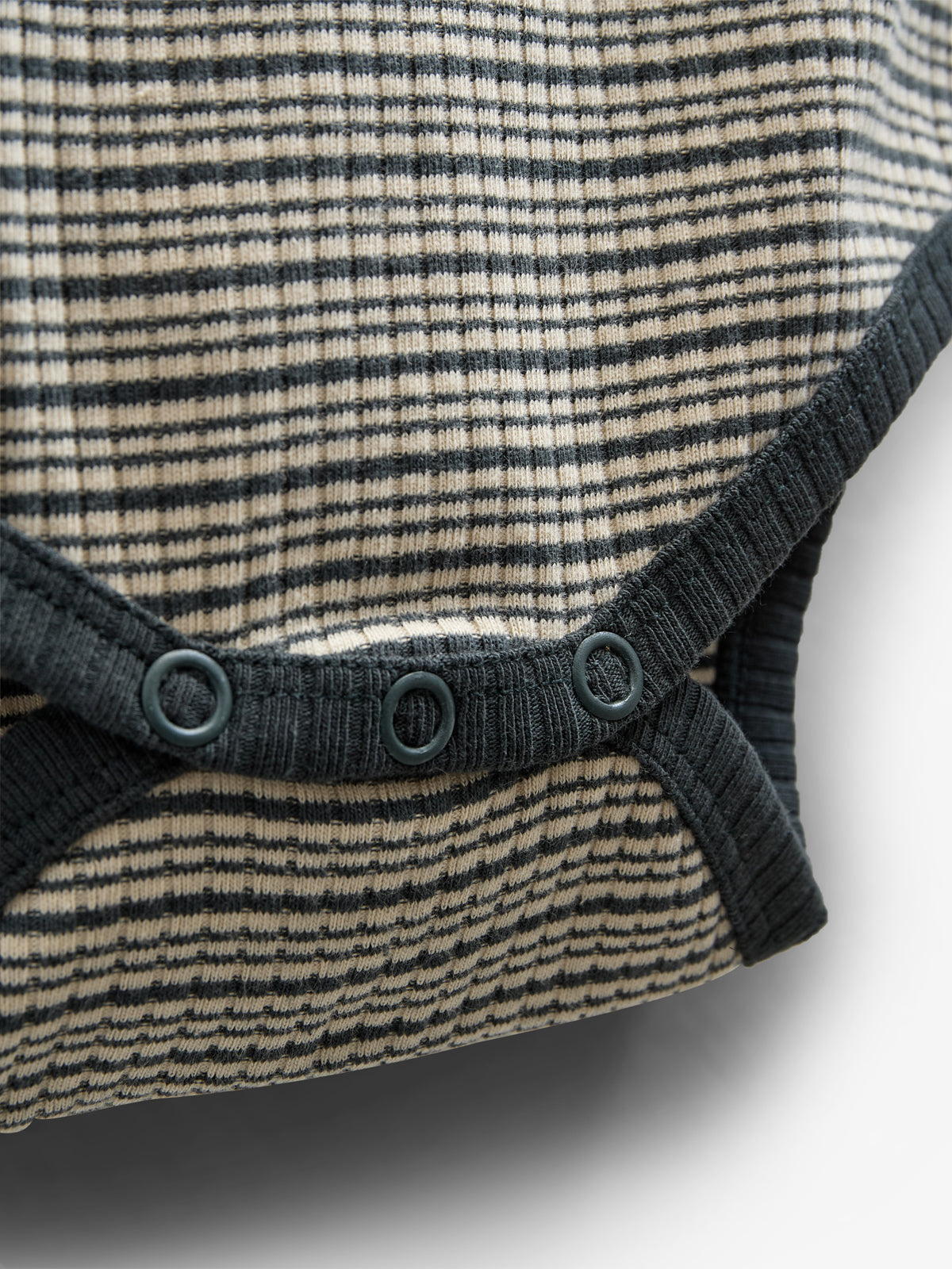 Langærmet Body i Bomuldsrib - Kids - Forest Green Stripe | 100558 Manson