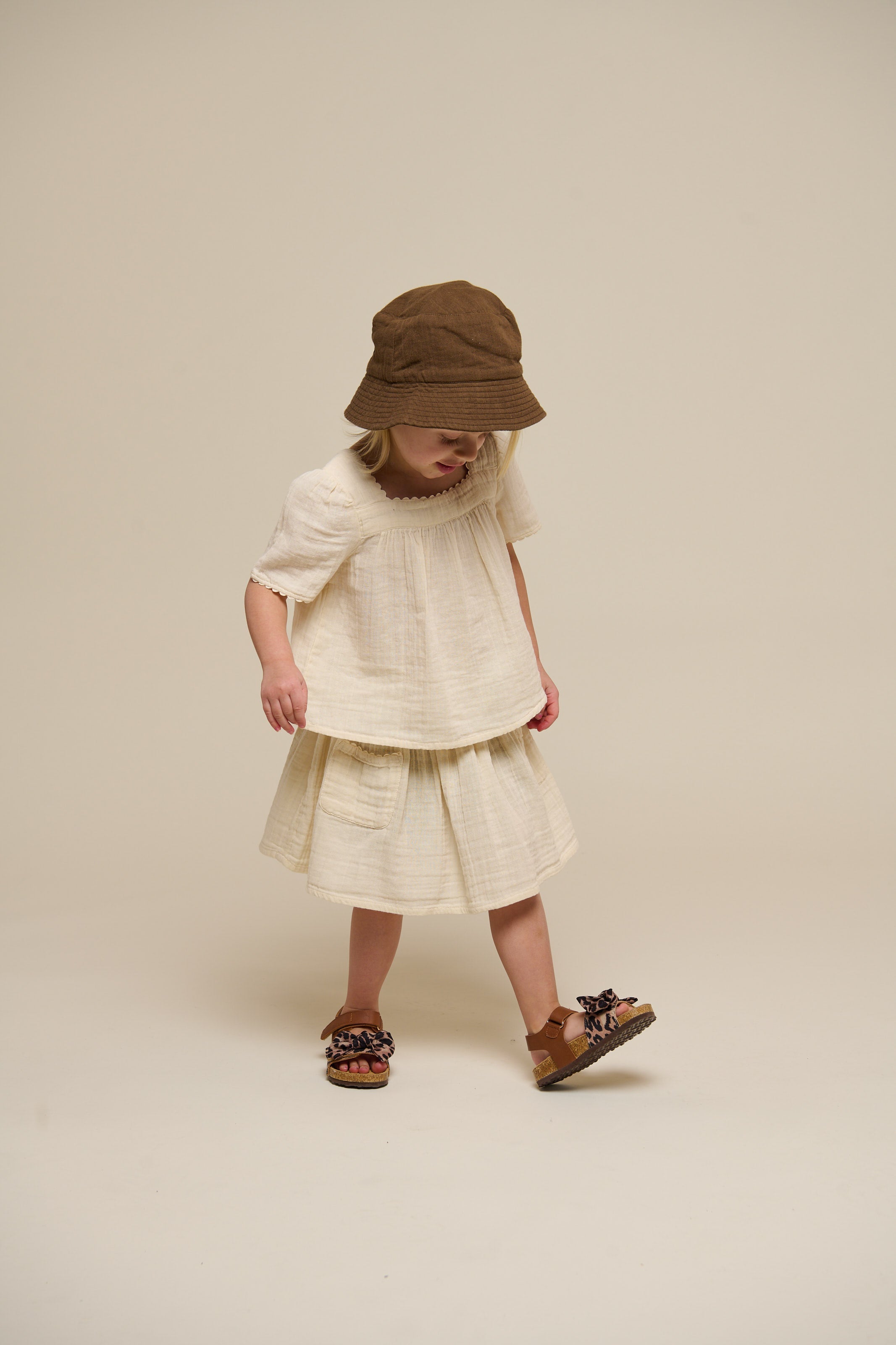 Bluse i musselin med korte ærmer - Kids - Off White | 100918 Jasmine