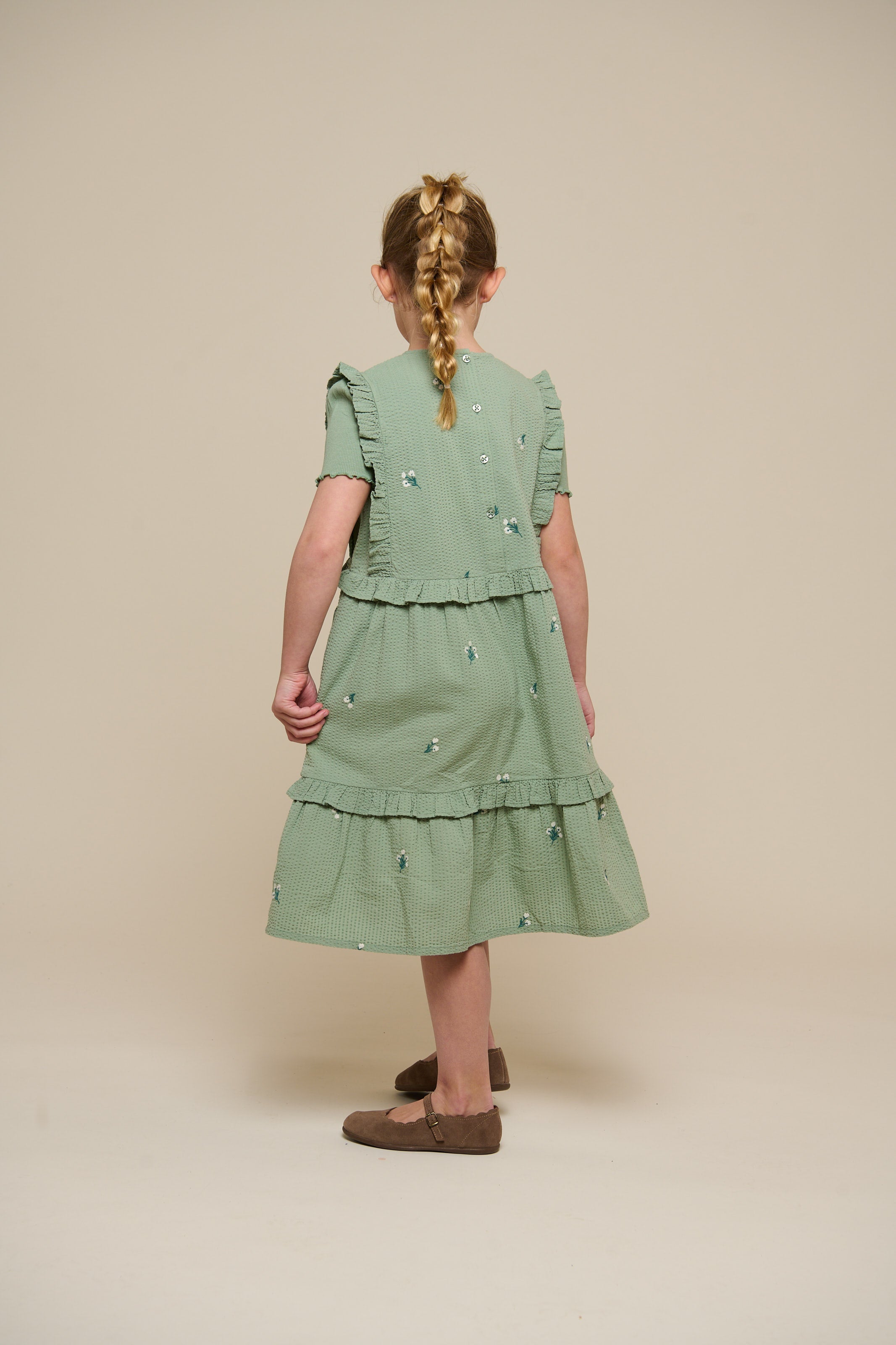 Broderet seersucker kjole - Tween - Dusty Green | 100977 Nora