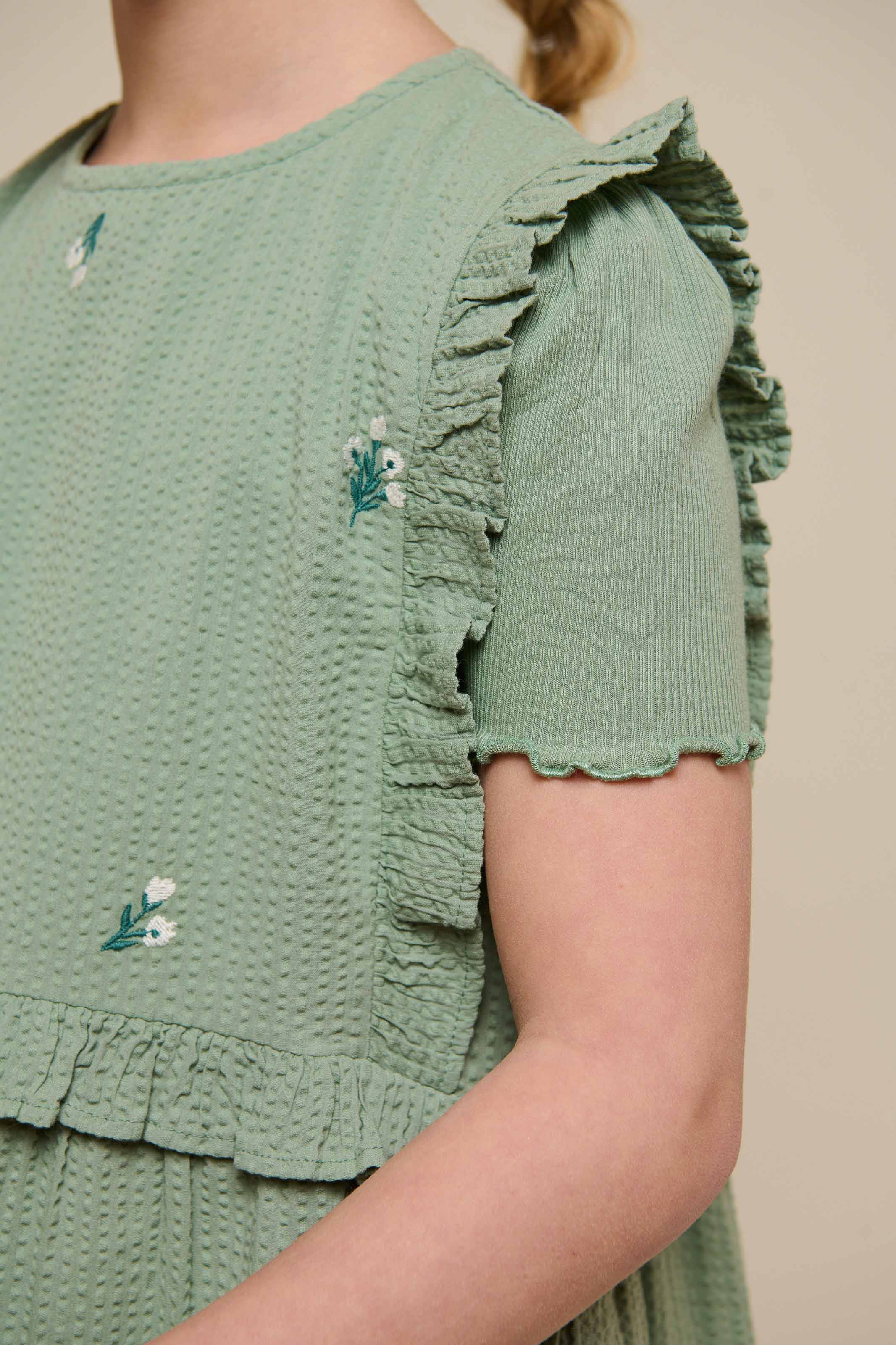 Broderet seersucker kjole - Tween - Dusty Green | 100977 Nora