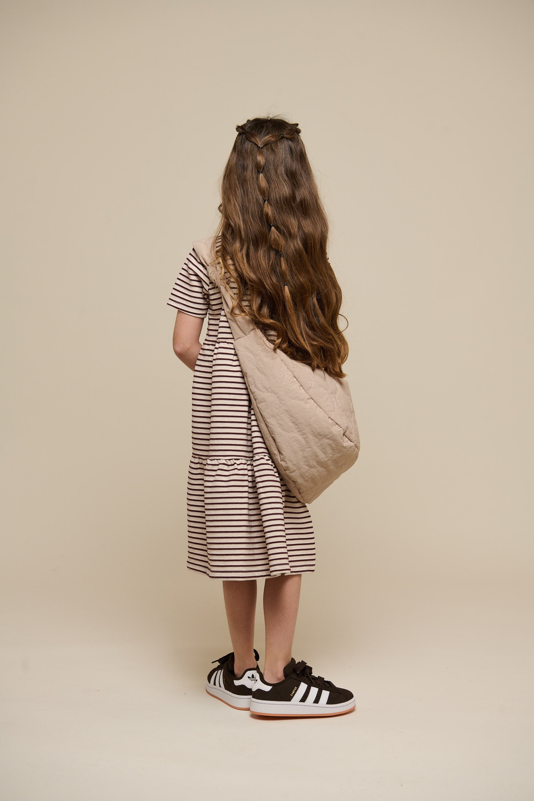 Stribet jersey kjole - Tween - Brown | 101011 Emmie