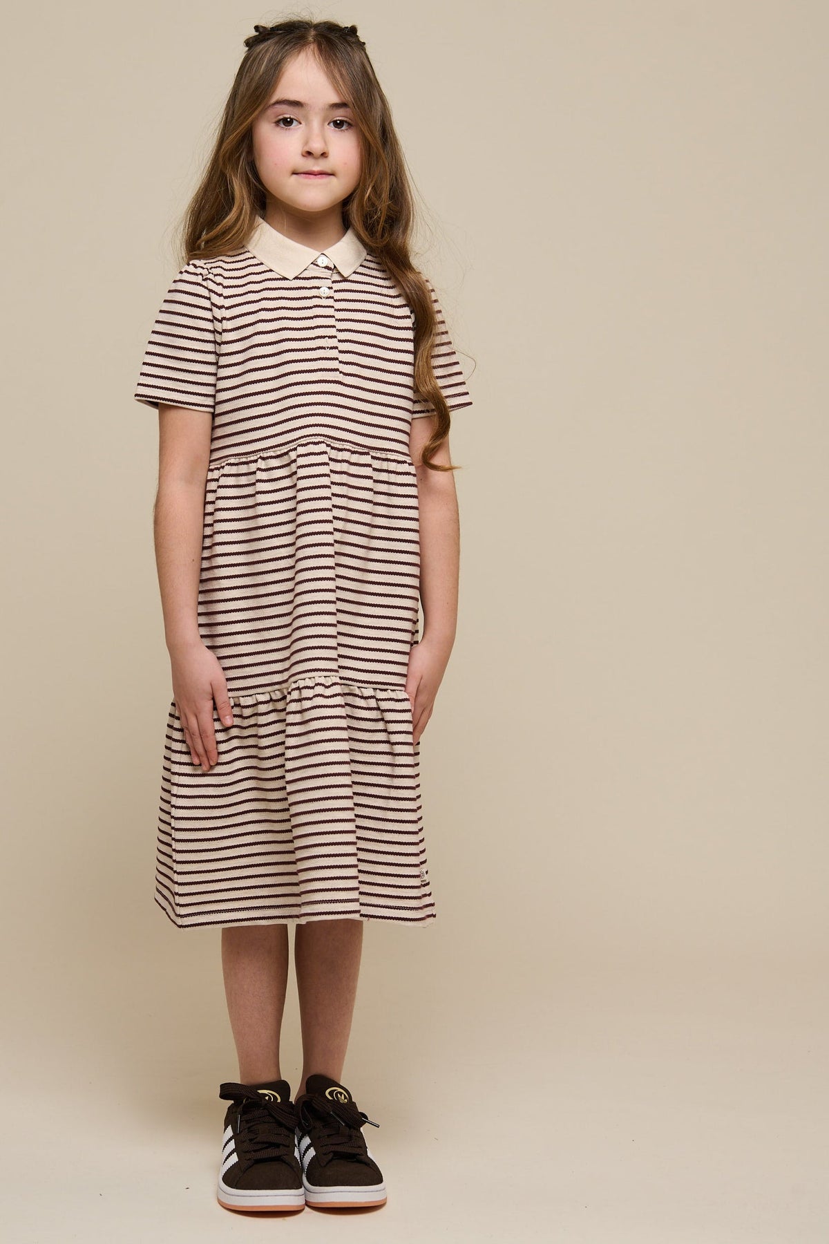 Stribet jersey kjole - Tween - Brown | 101011 Emmie