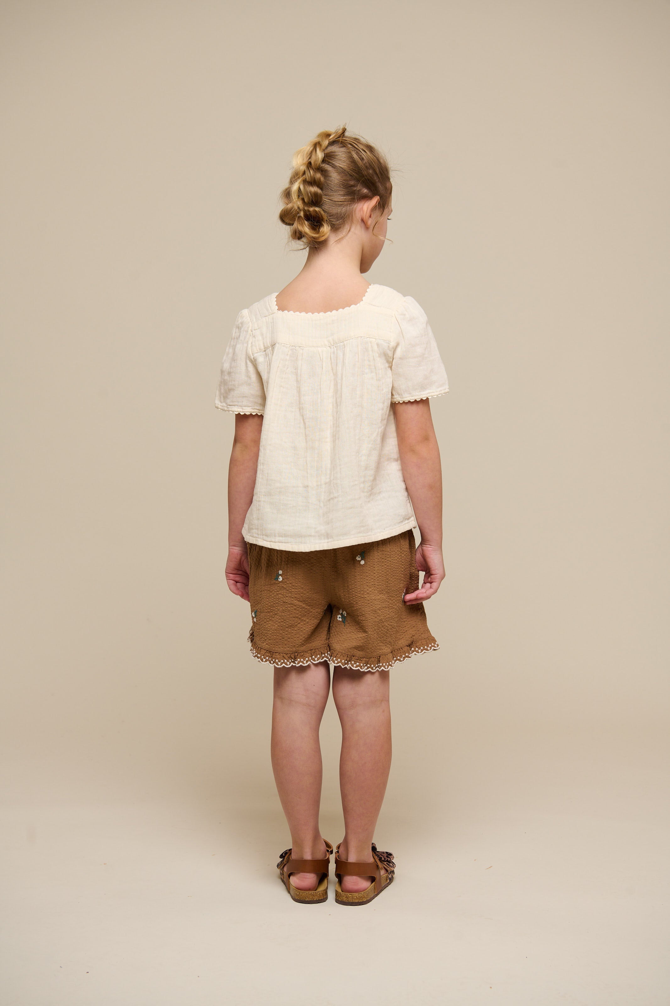 Broderede seersucker shorts - Tween - Coconut | 100987 Nora