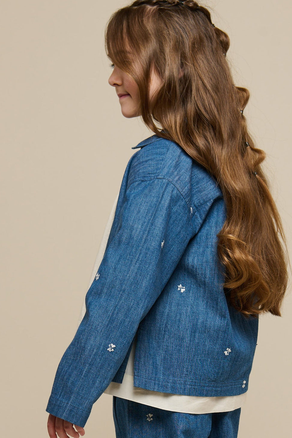 Broderet light-denim skjortejakke - Tween - Blue Denim | 101082 Isabella
