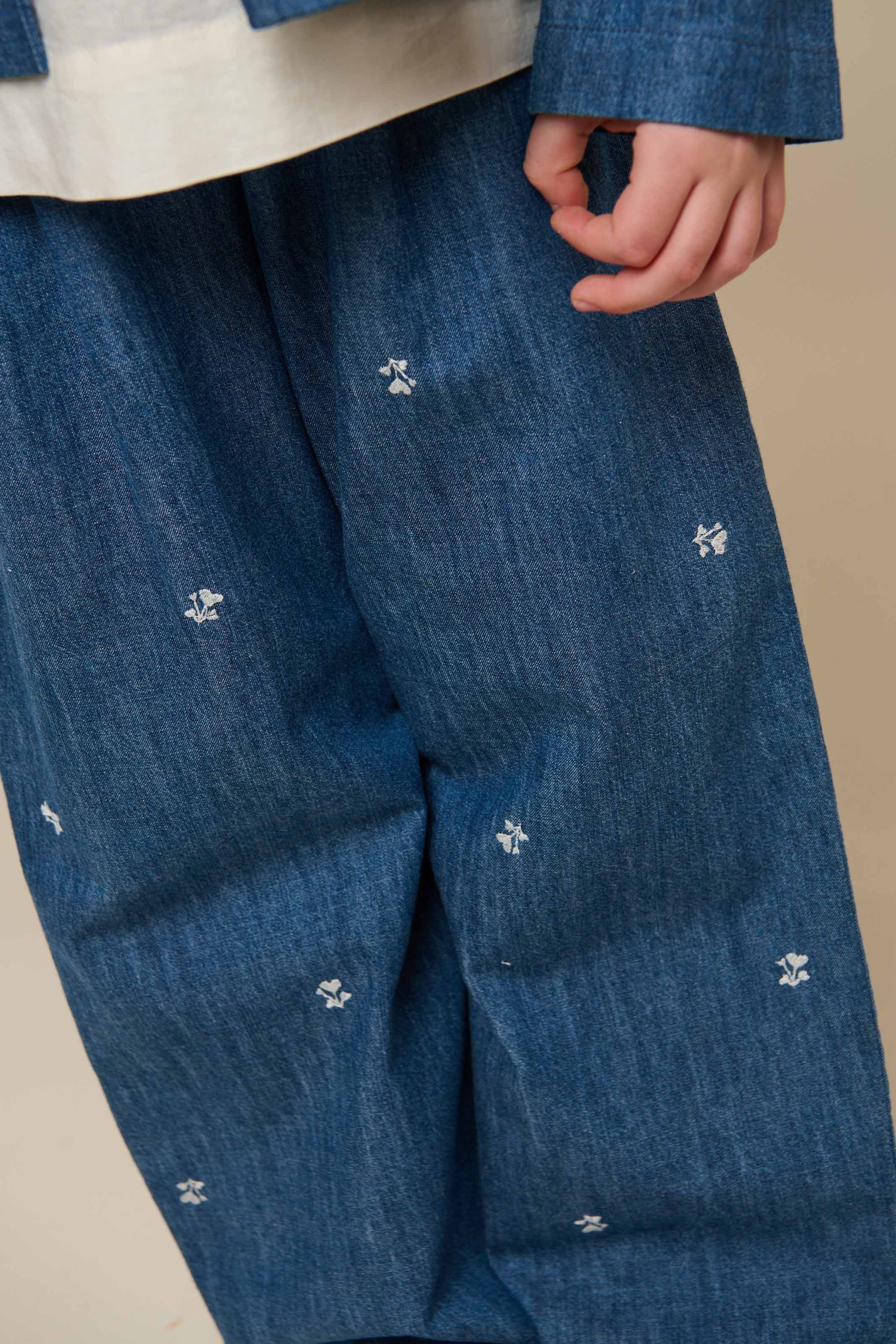 Broderede light-denim bukser - Tween - Blue Denim | 101081 Isabella