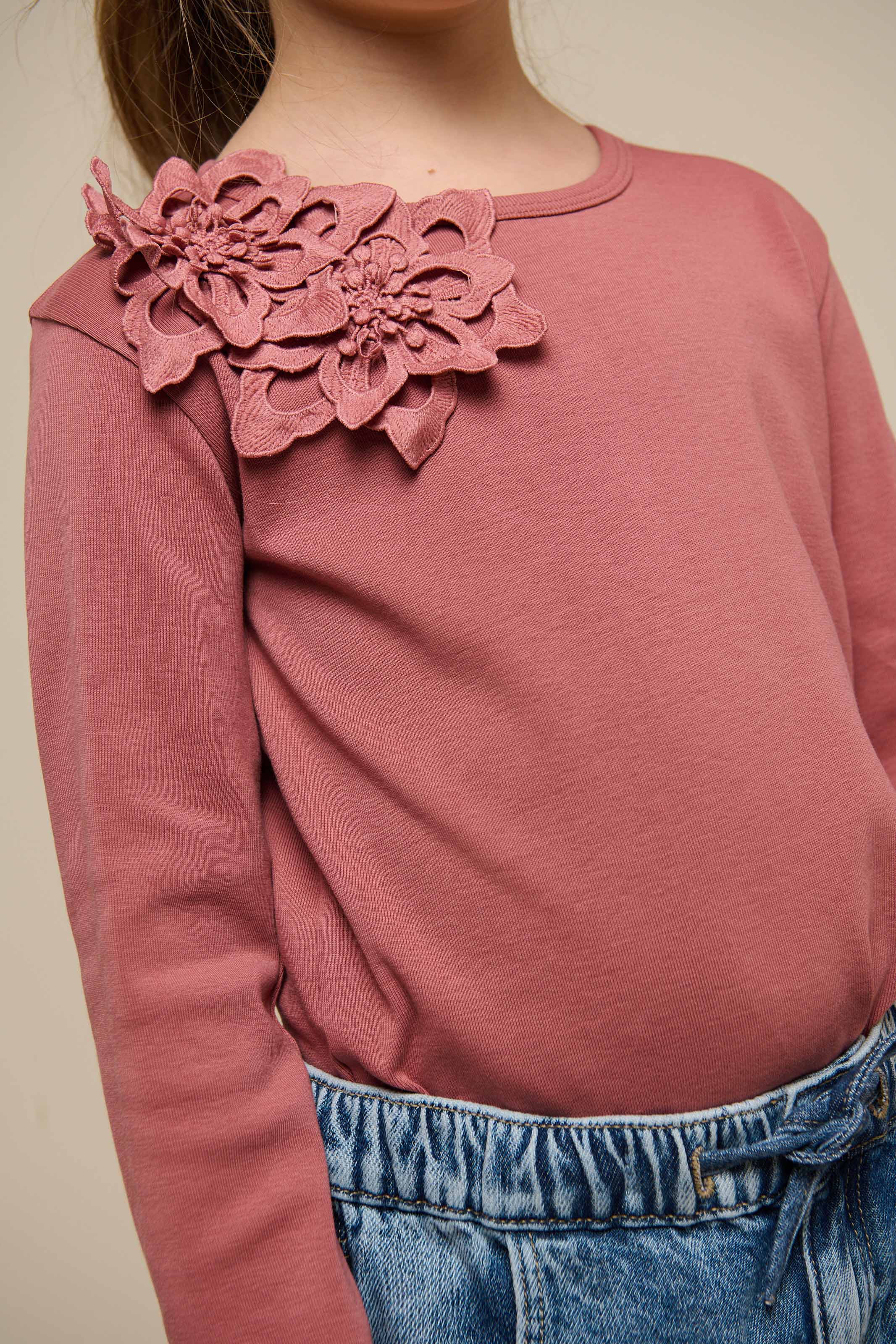 T-shirt med blomsterapplikation - Tween - Old Rose | 101234 Sarah