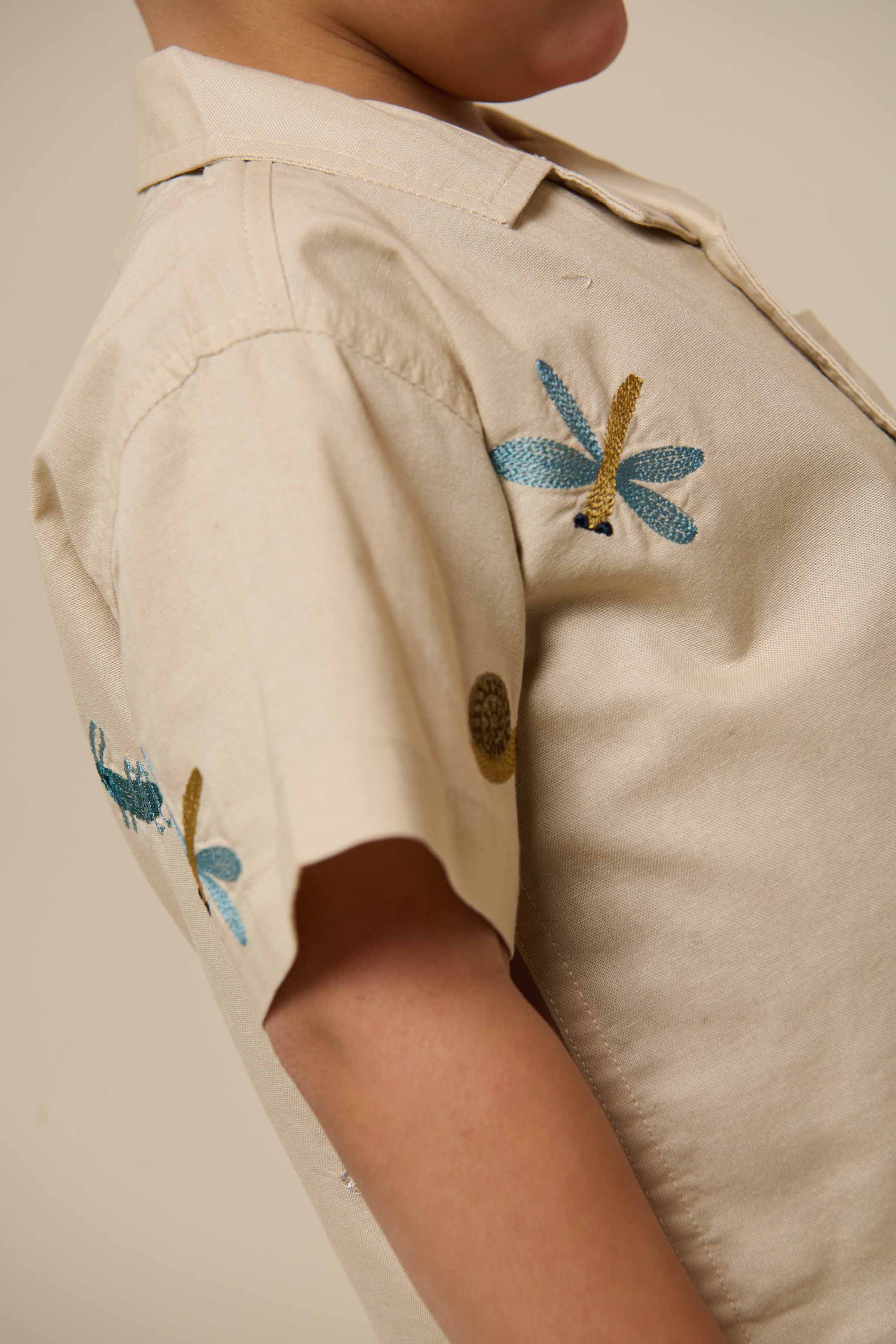 Broderet kortærmet bomuldsskjorte - Kids - Light Beige | 101061 Erik