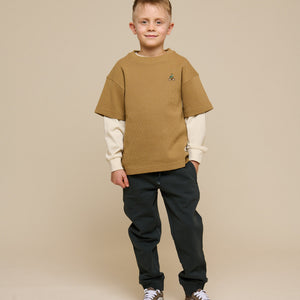 Vaffelstrikket T-shirt - Tween - Khaki | 101149 Evan