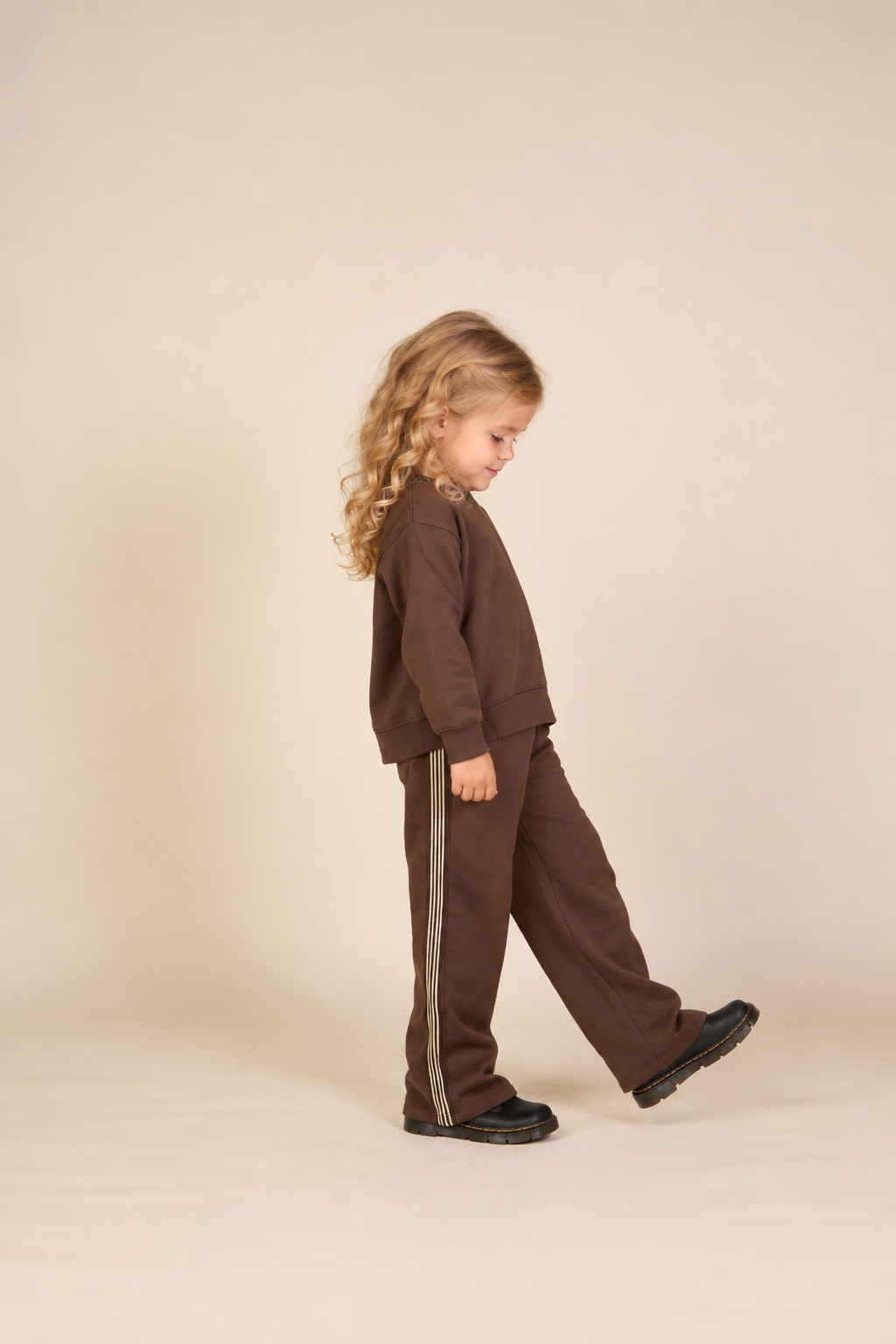 Joggingbukser med sidebånd Kids - Dark Brown | 101630 Zoe
