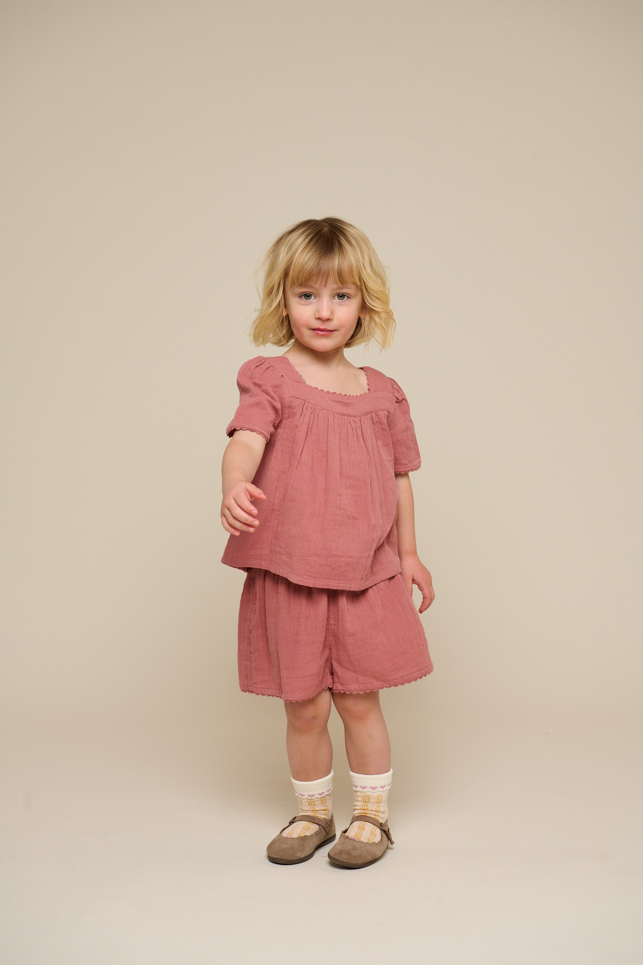 Bluse i musselin med korte ærmer - Kids - Old Rose | 100920 Jasmine