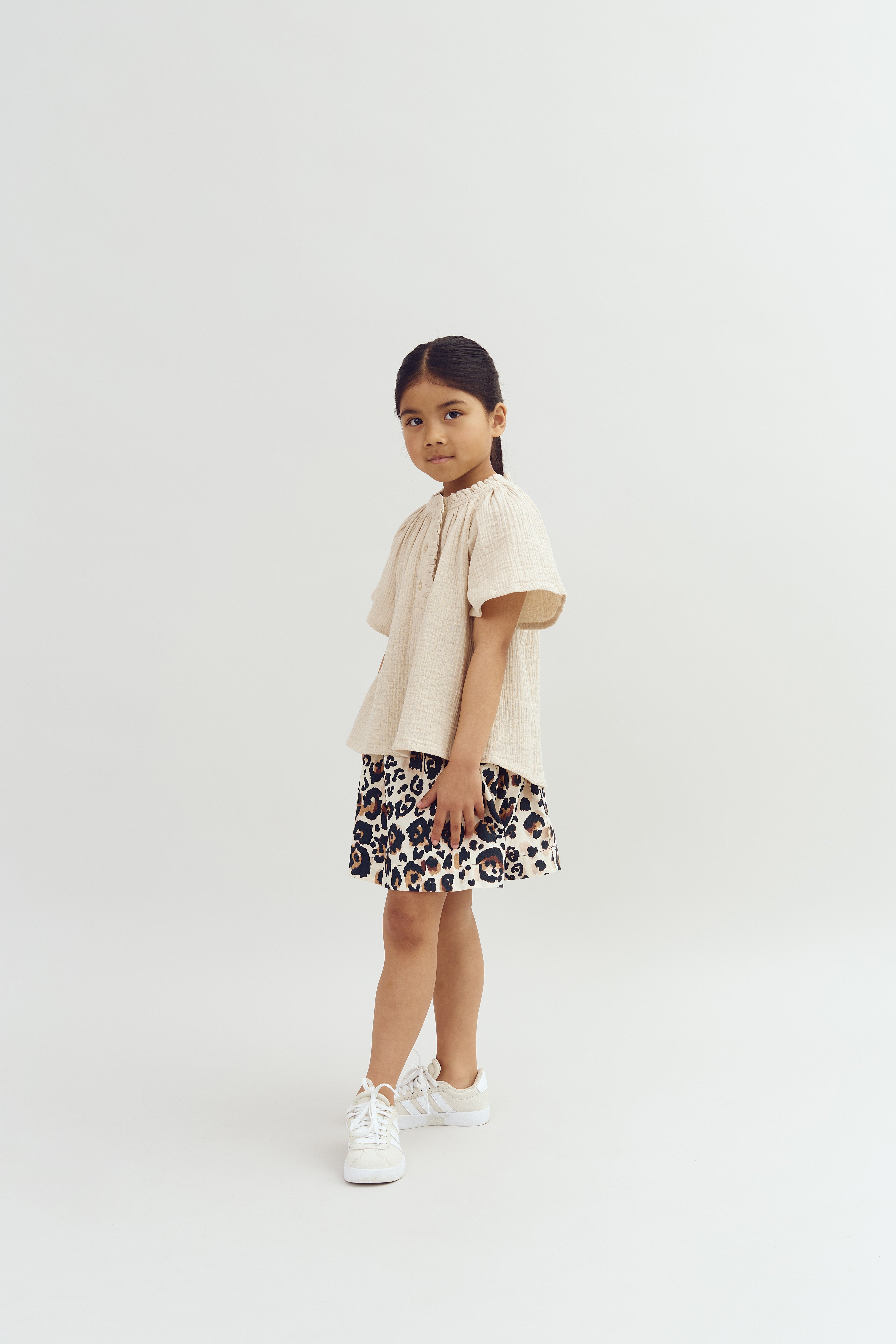 Bluse med Musselin stolpelukning - Lys Beige | 100239 Ella