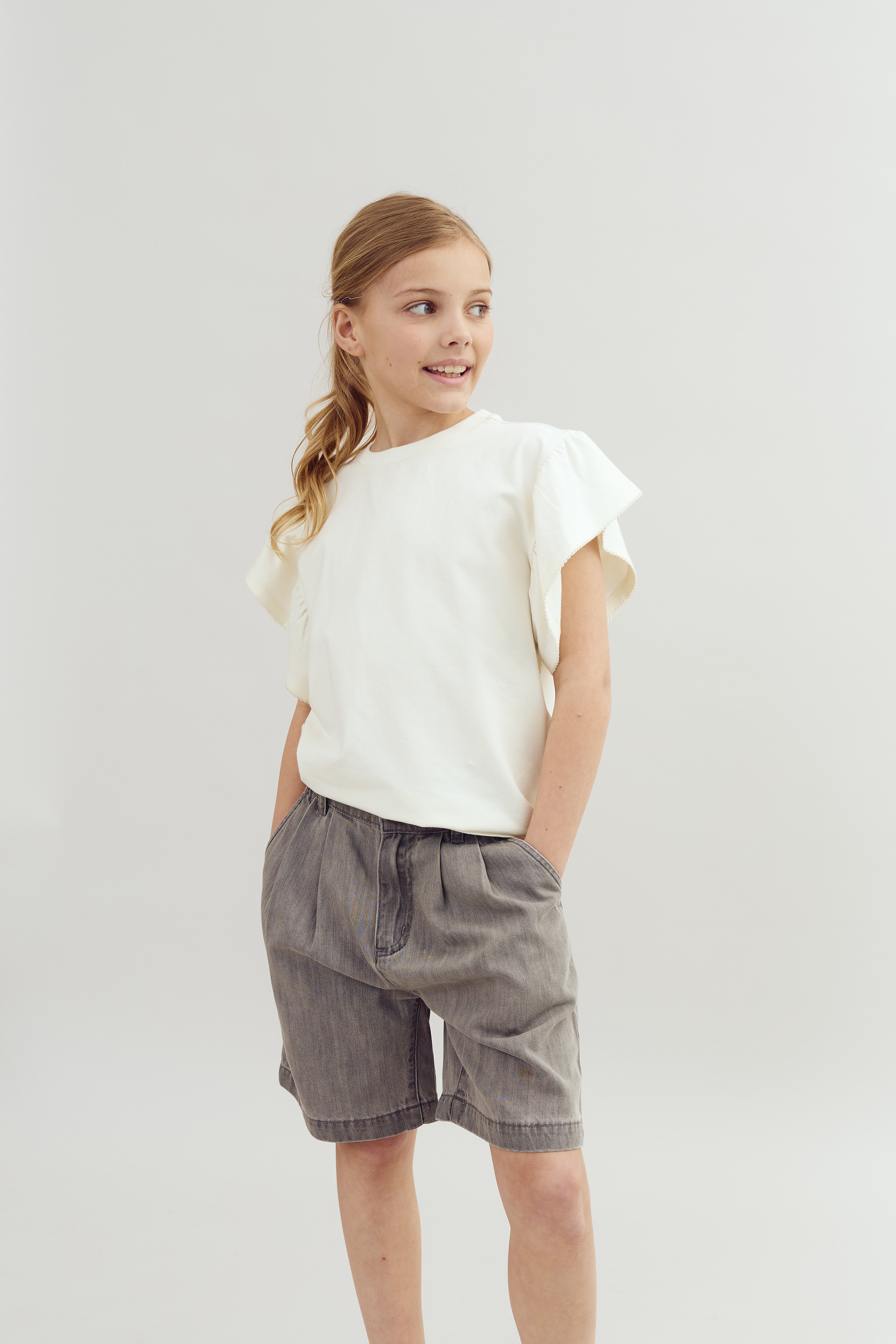 T-Shirt med Flæseærme og Picotkant - Tween - Off White | 100383 Vilde