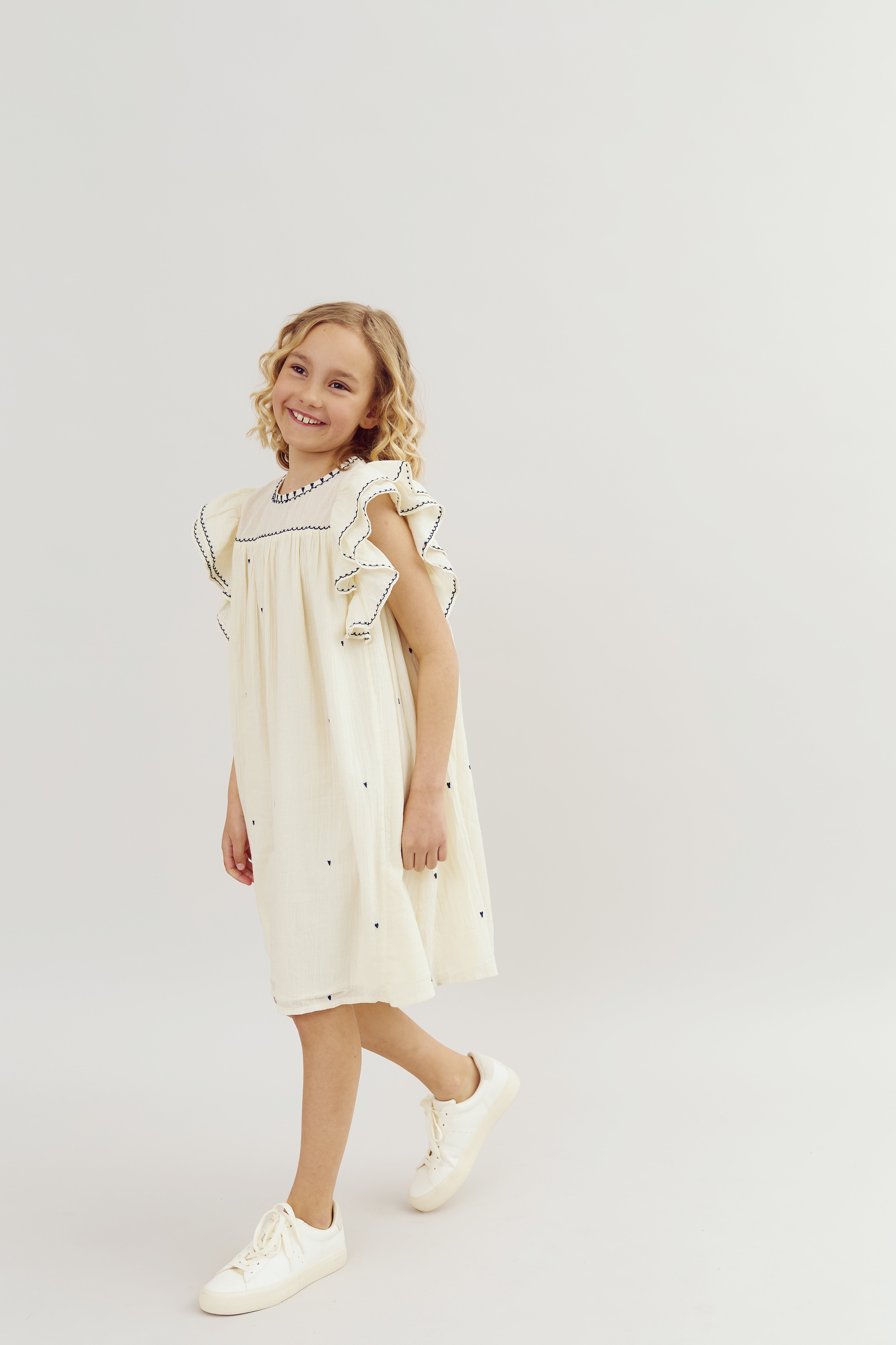Kjole med Kontrastbroderi - Tween - Off White | 100481 Harper