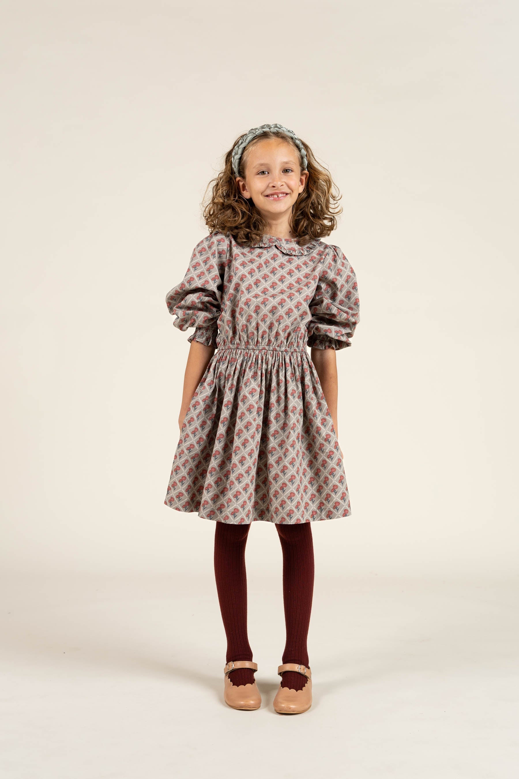 Kjole i bomulds-poplin med Print og elastik i taljen - Tween - Green w. Vintage Red | 100800 Amine