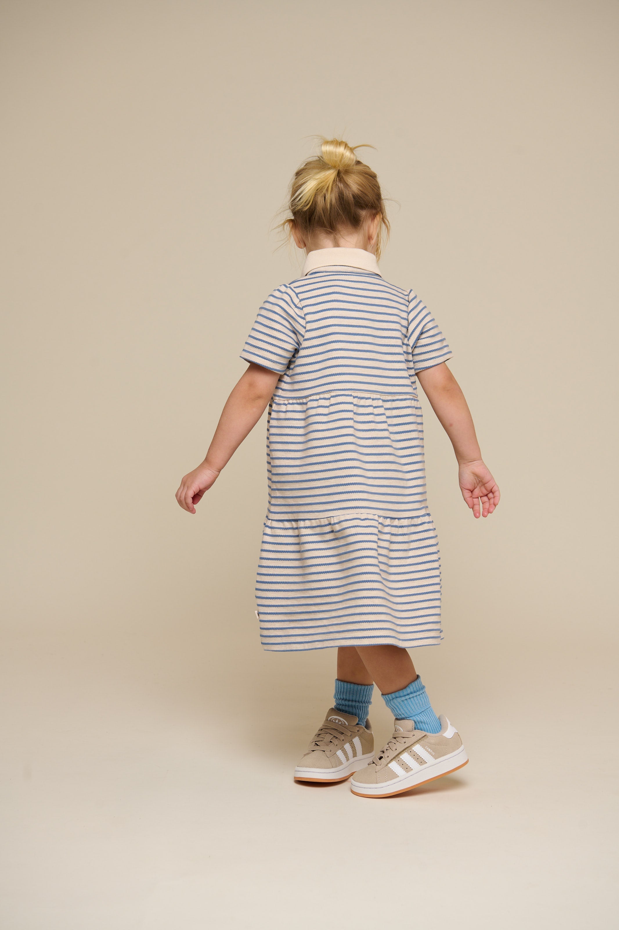 Stribet jersey kjole - Kids - Blue | 101012 Emmie