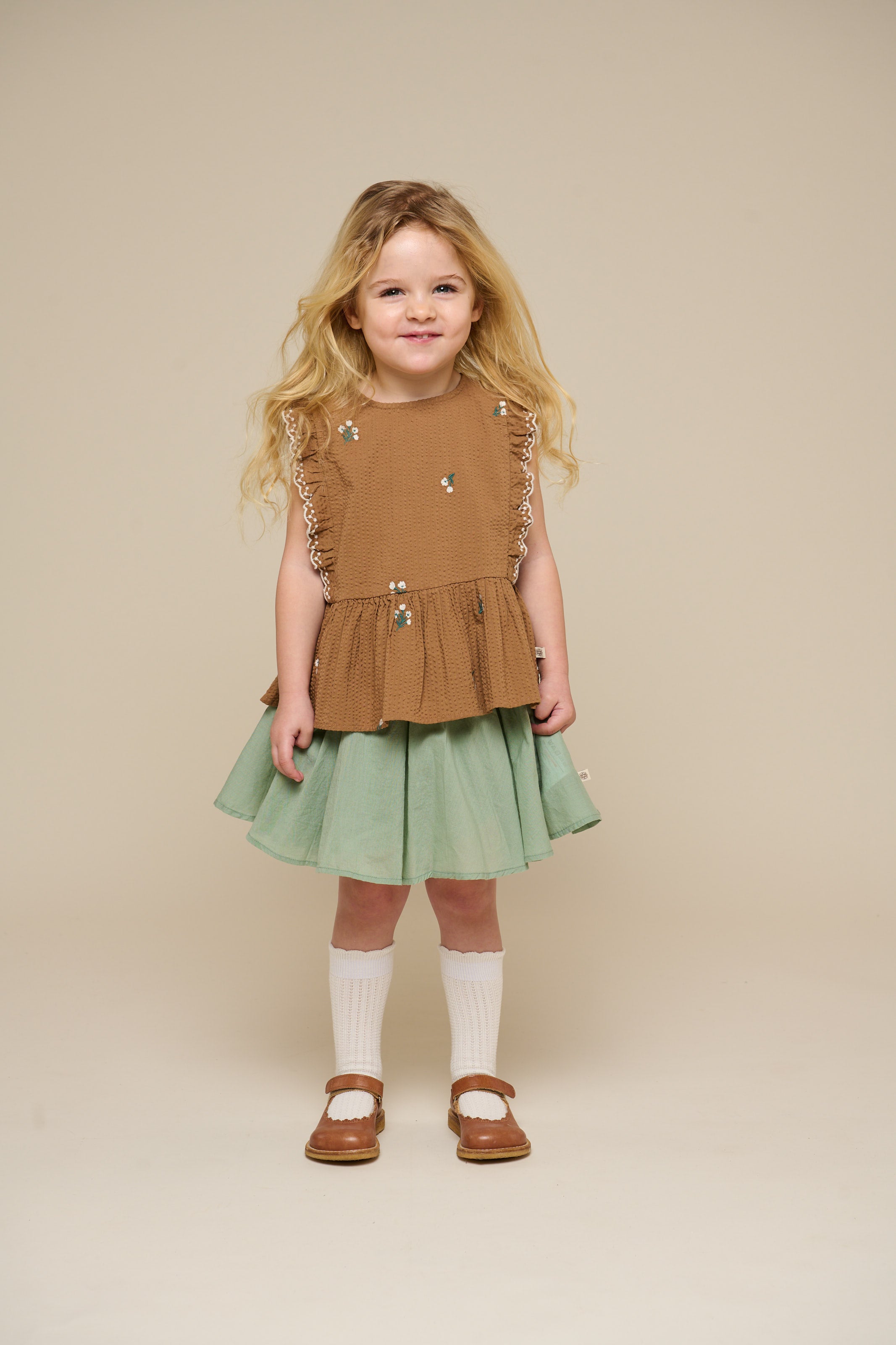 Broderet seersucker top - Kids - Coconut | 100982 Nora