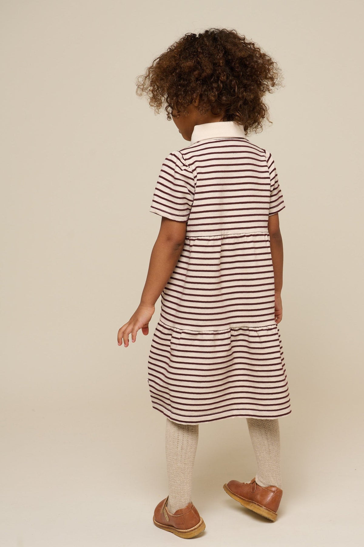 Stribet jersey kjole - Kids - Brown | 101010 Emmie