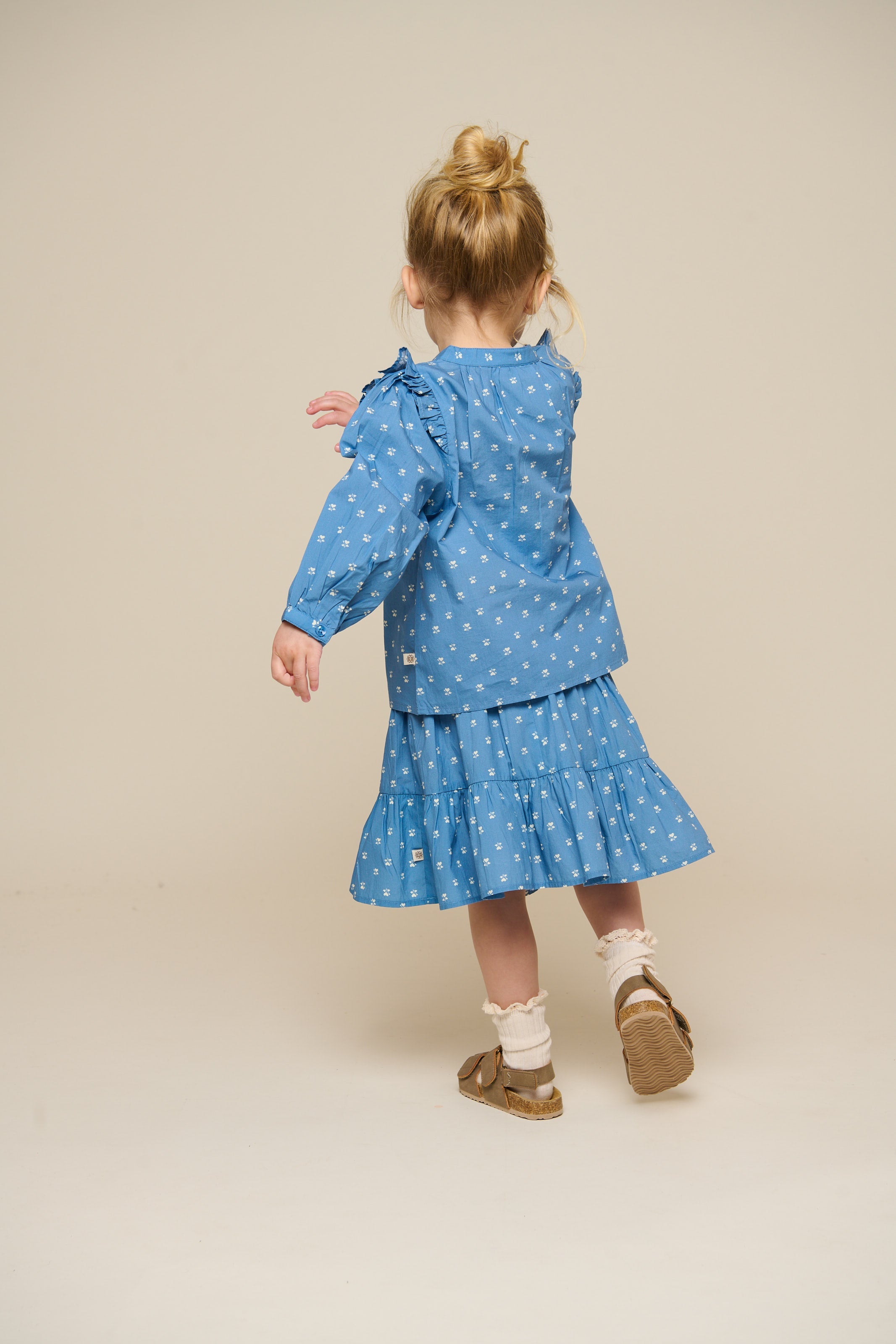 Skjortebluse i printet poplin - Kids - Dusty Blue | 101056 Camilla