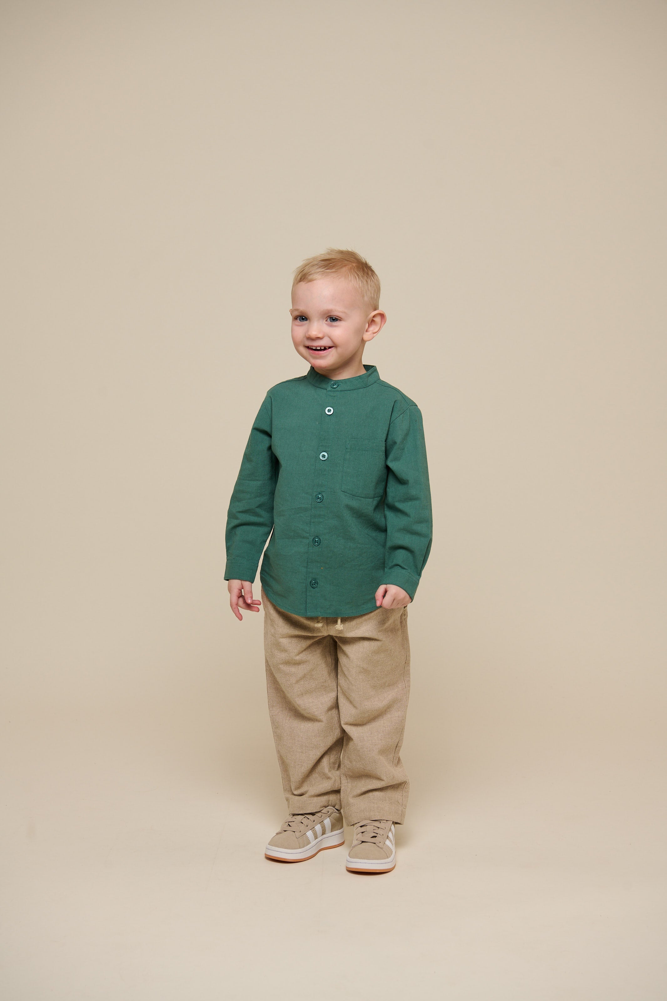 Skjorte i hørmix med kinakrave - Kids - Tropical Green | 101203 Lucca
