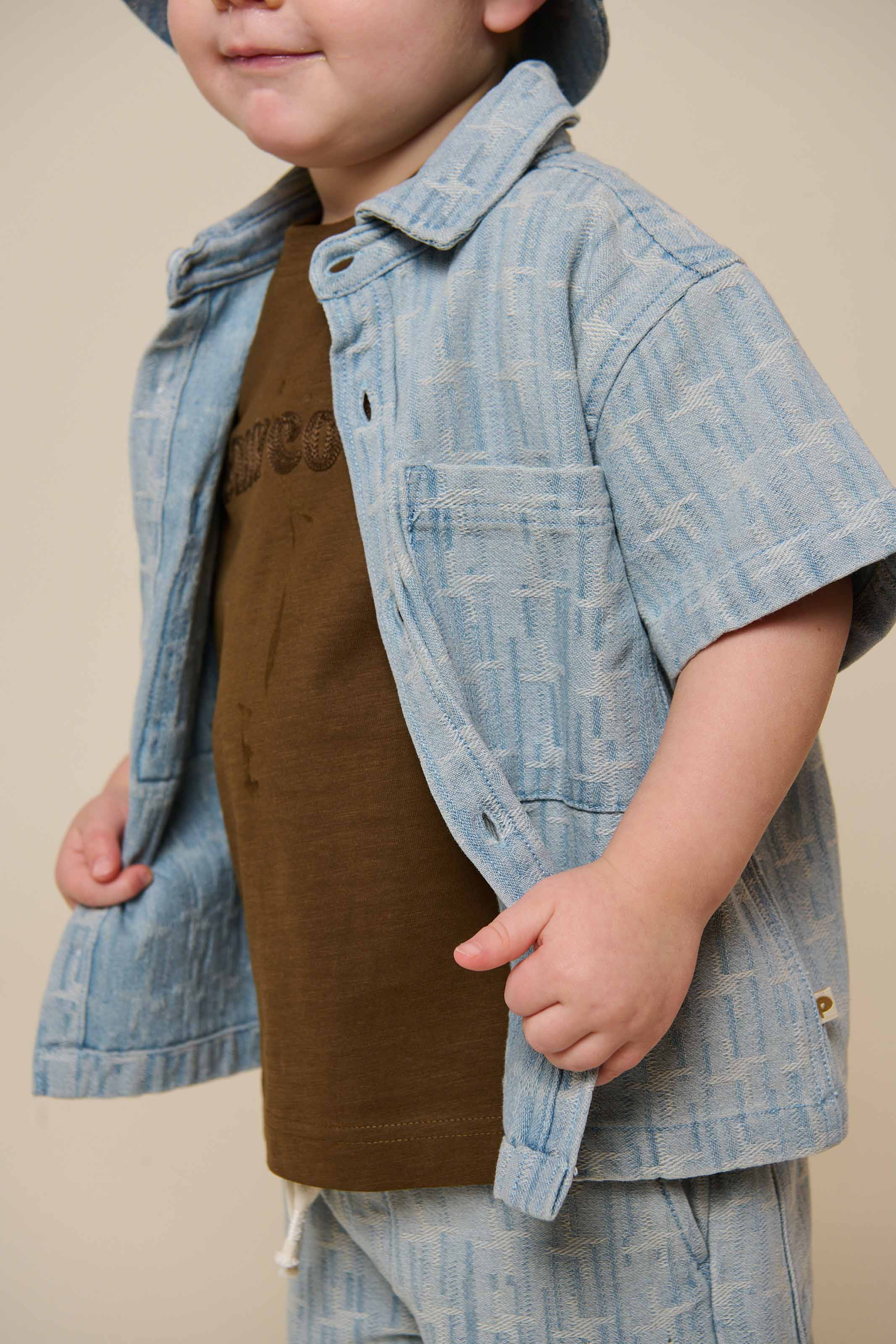 Kortærmet skjortejakke i jacquardvævet denim - Kids - Blue Denim | 101060 Kyle