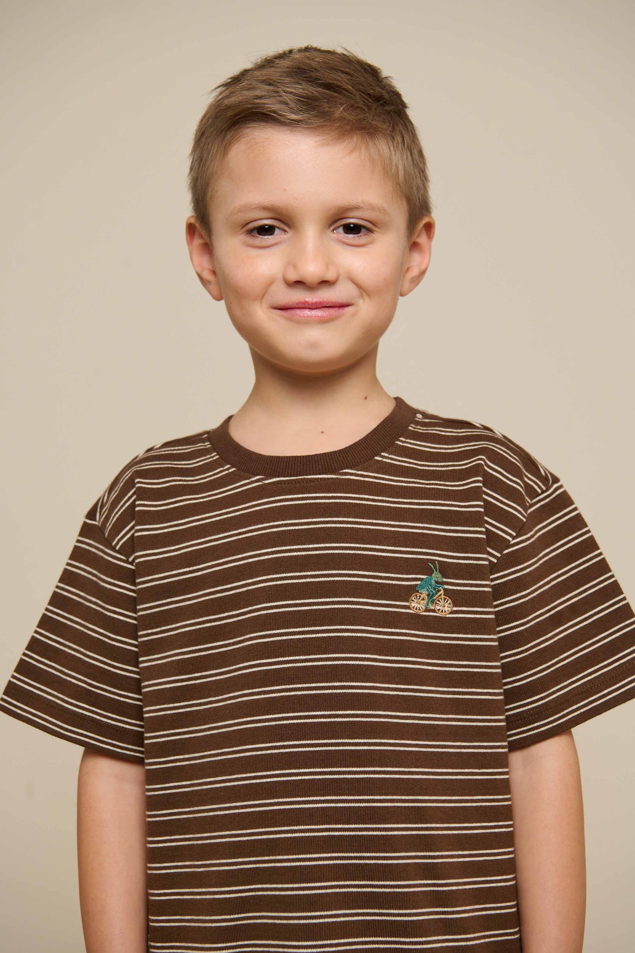 Stribet T-shirt - Tween - Dark Brown | 101178 Otto