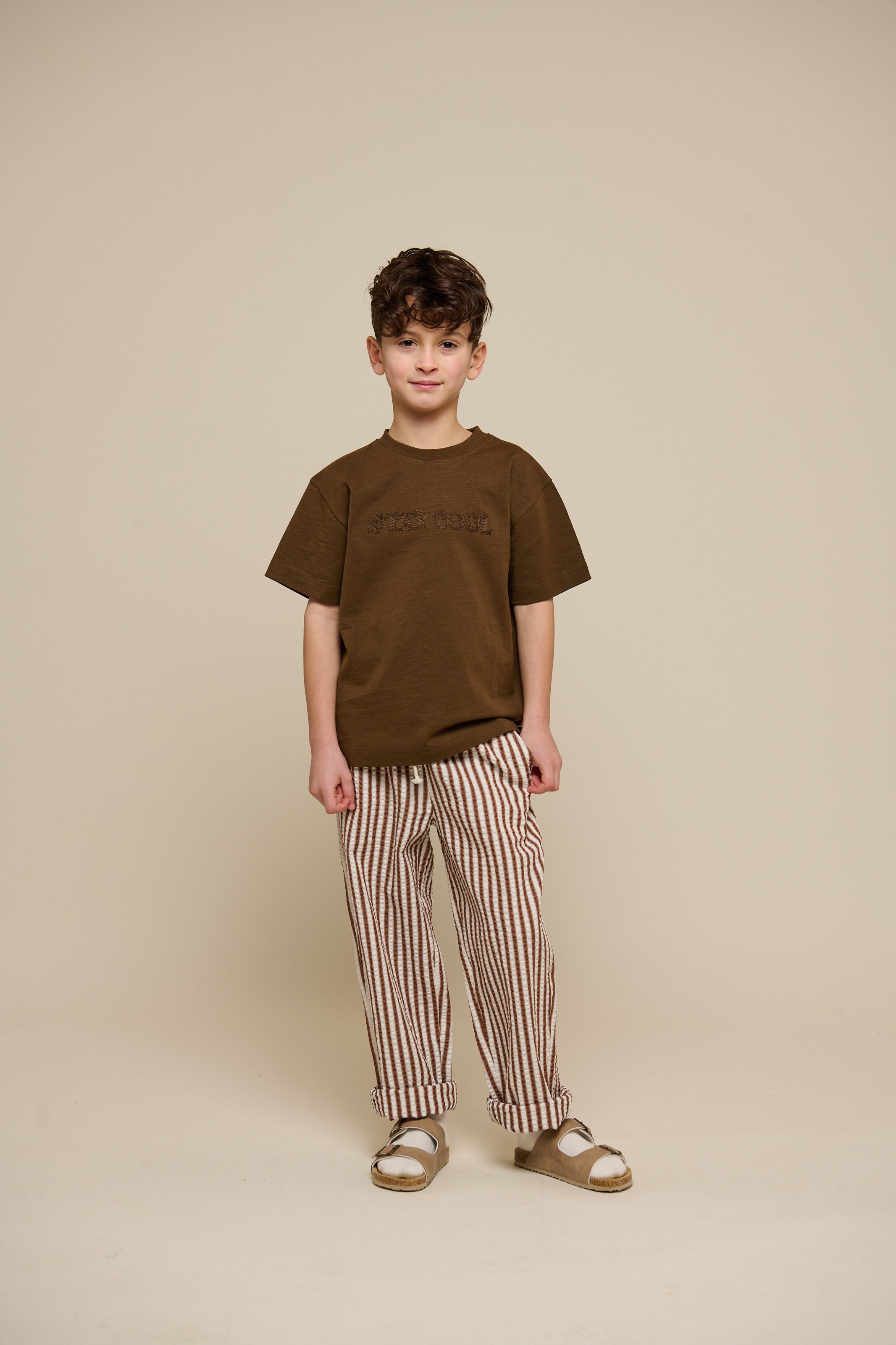 Slub jersey T-shirt med broderi - Tween - Dark Brown | 101158 Villum