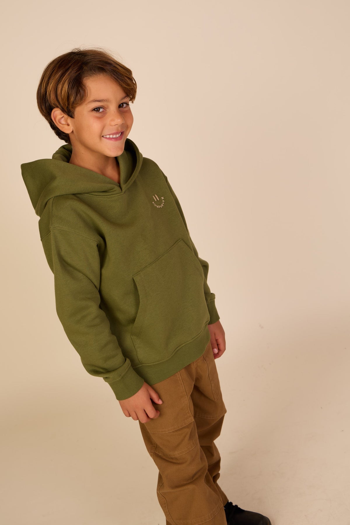 Hoodie med smiley broderi Tween - Moss Green | 101582 Andrew