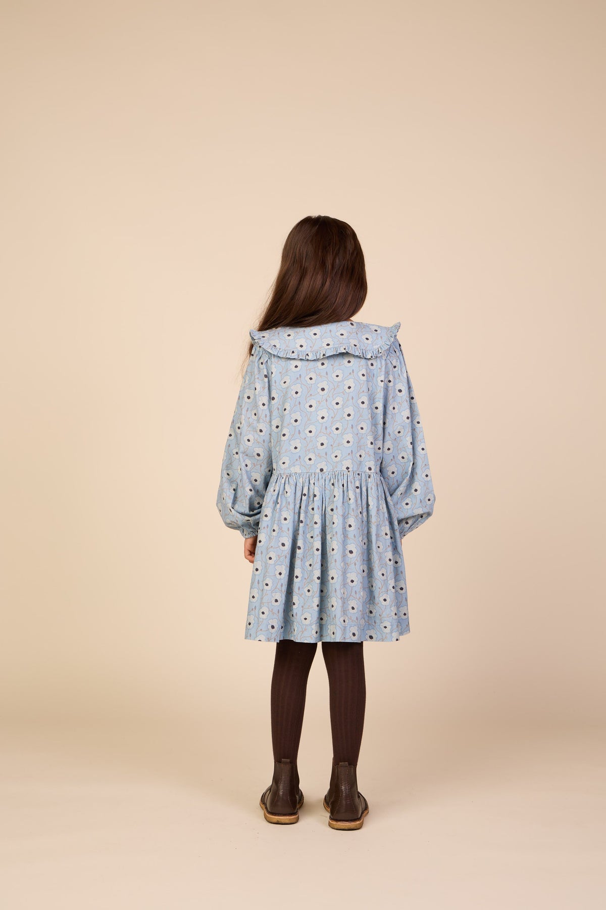 Blomstret bomuldskjole med flæsekrave Tween - Blue/Brown | 101428 Nova