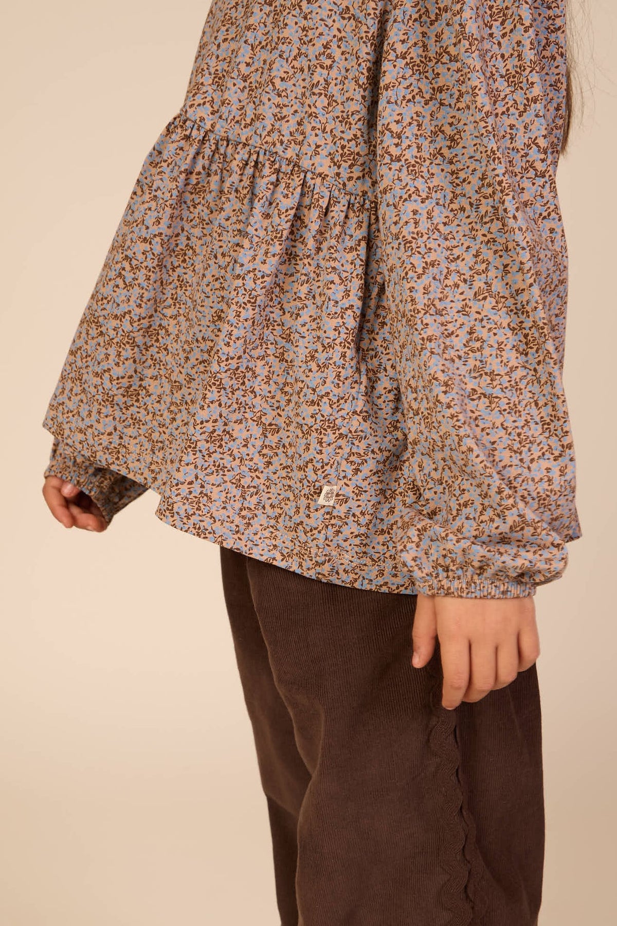 Småblomstret jerseybluse med peplum Kids - Blue/Brown | 101541 Heidi