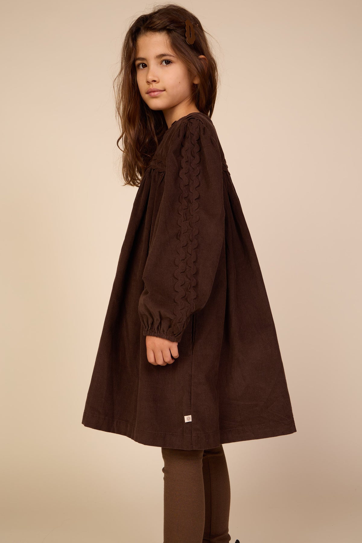 Fløjlskjole med zig-zag bånd Tween - Dark Brown | 101474 Sille