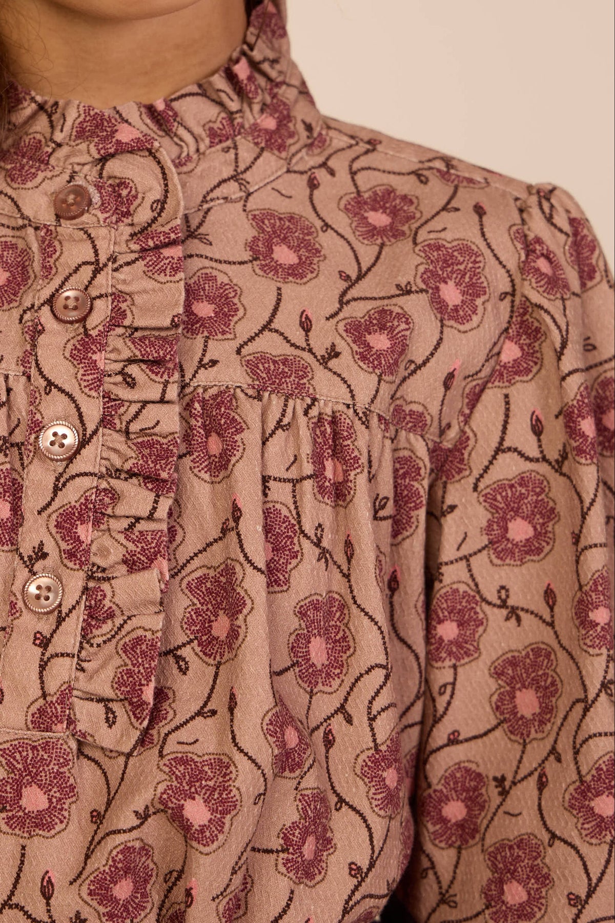 Blomstret bomuldsbluse med stolpelukning Kids - Rose/Bordeaux | 101433 Nova