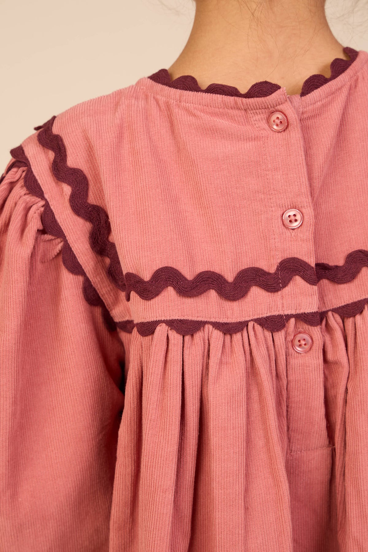 Fløjlskjole med zig-zag bånd Kids - Dusty Rose | 101475 Sille