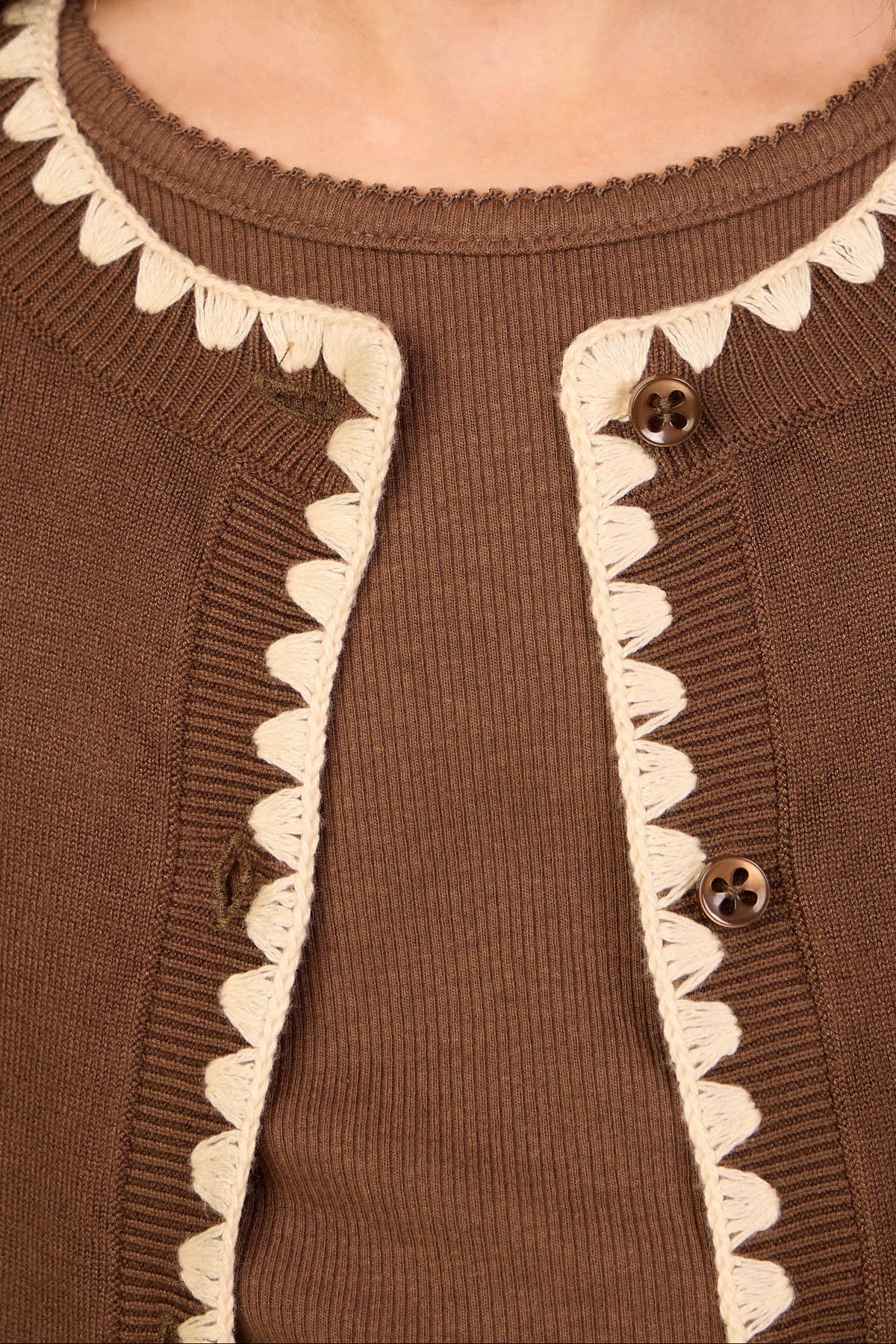 Cardigan med kontraststikninger Kids - Brown/Offwhite | 101632 Lia