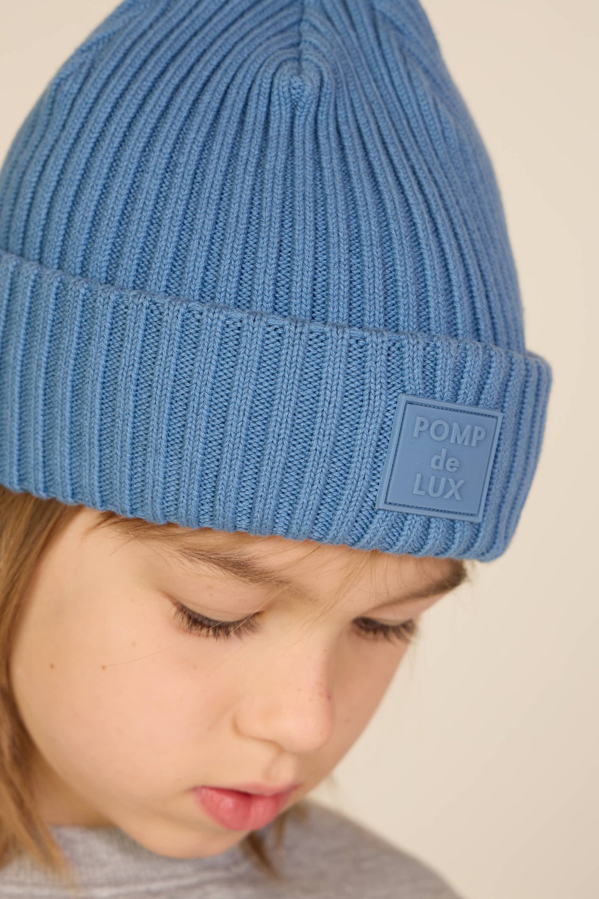Ribstrikket bomuldshue - Kids - Dusty Blue | 101519 Todd