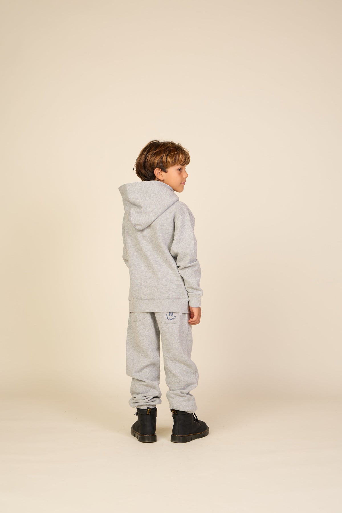 Hoodie med smiley broderi Tween - Grey Melange | 101584 Andrew