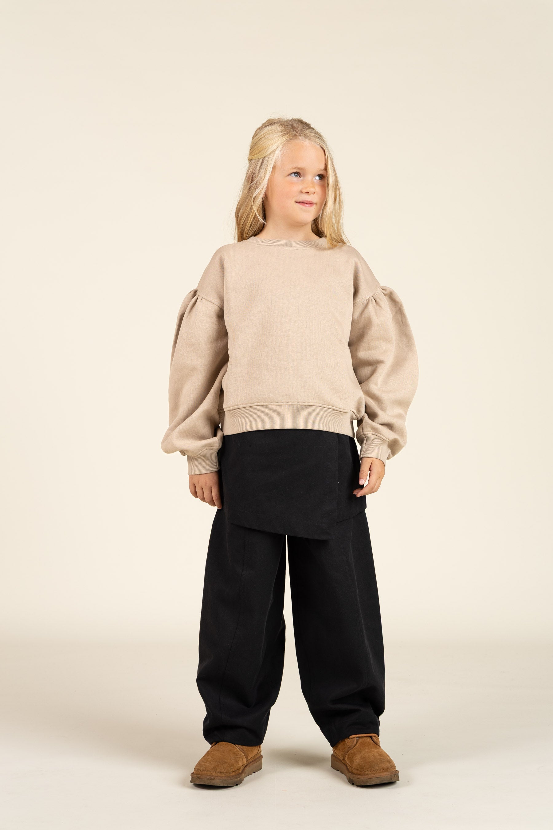 Barrel-leg bukser i Tencel - Tween - Black | 100133 Asta