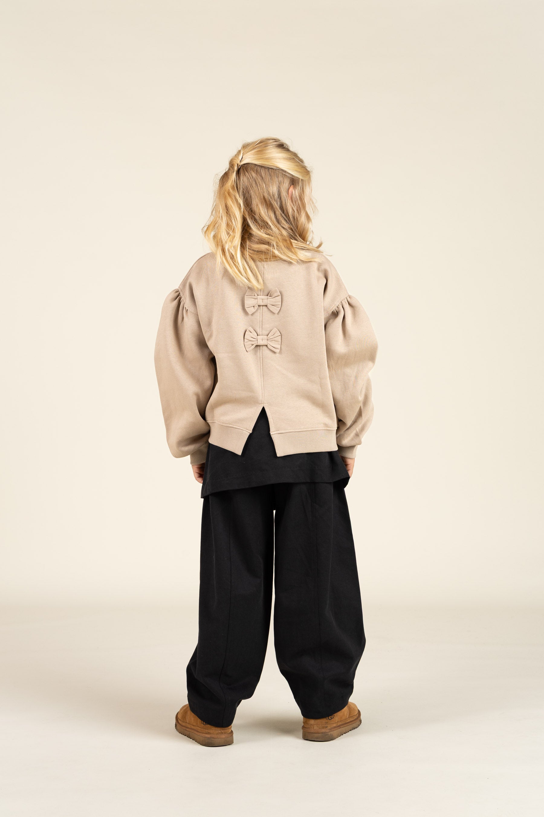 Barrel-leg bukser i Tencel - Tween - Black | 100133 Asta