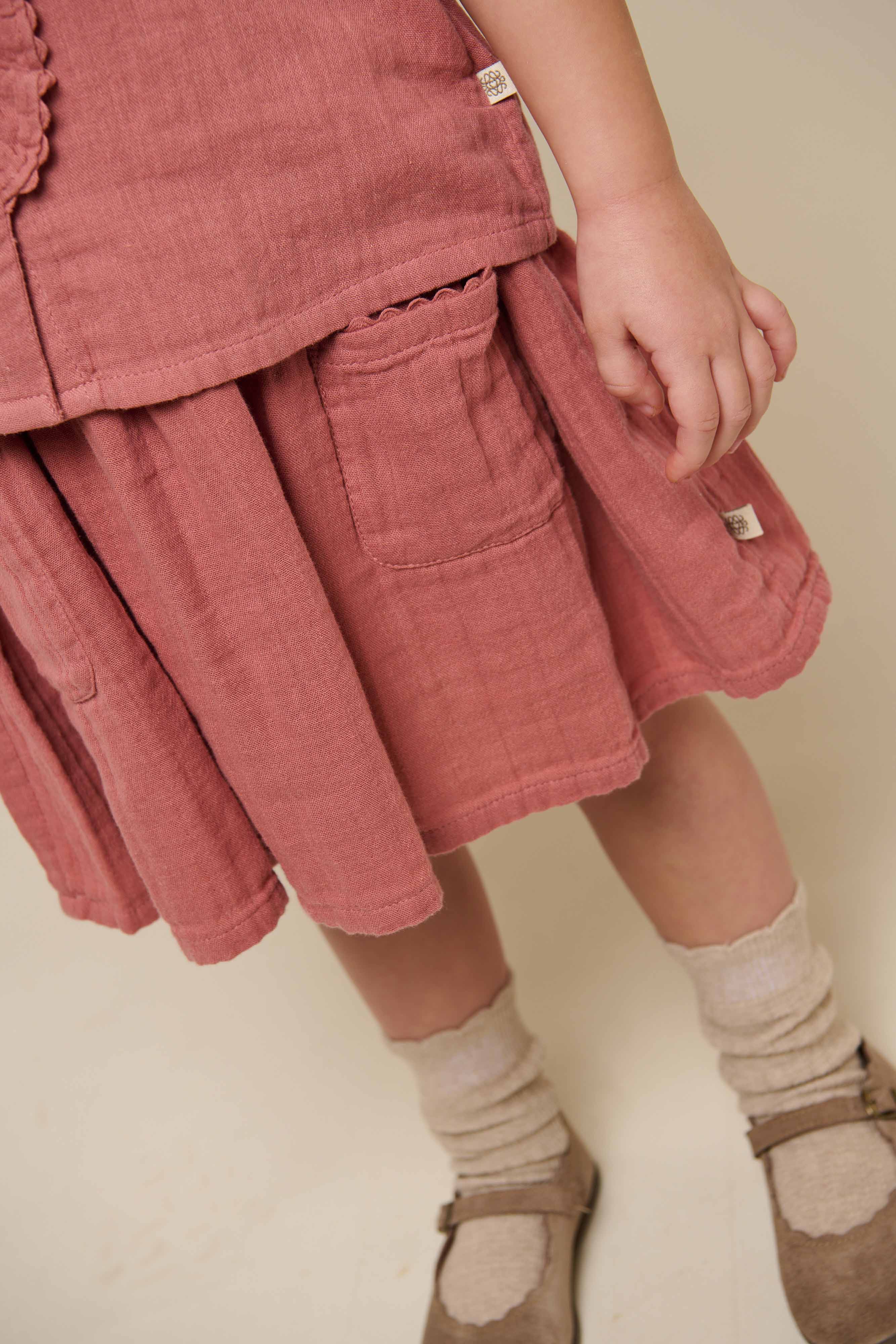 Ærmeløs top i musselin - Kids - Old Rose | 100932 Jasmine
