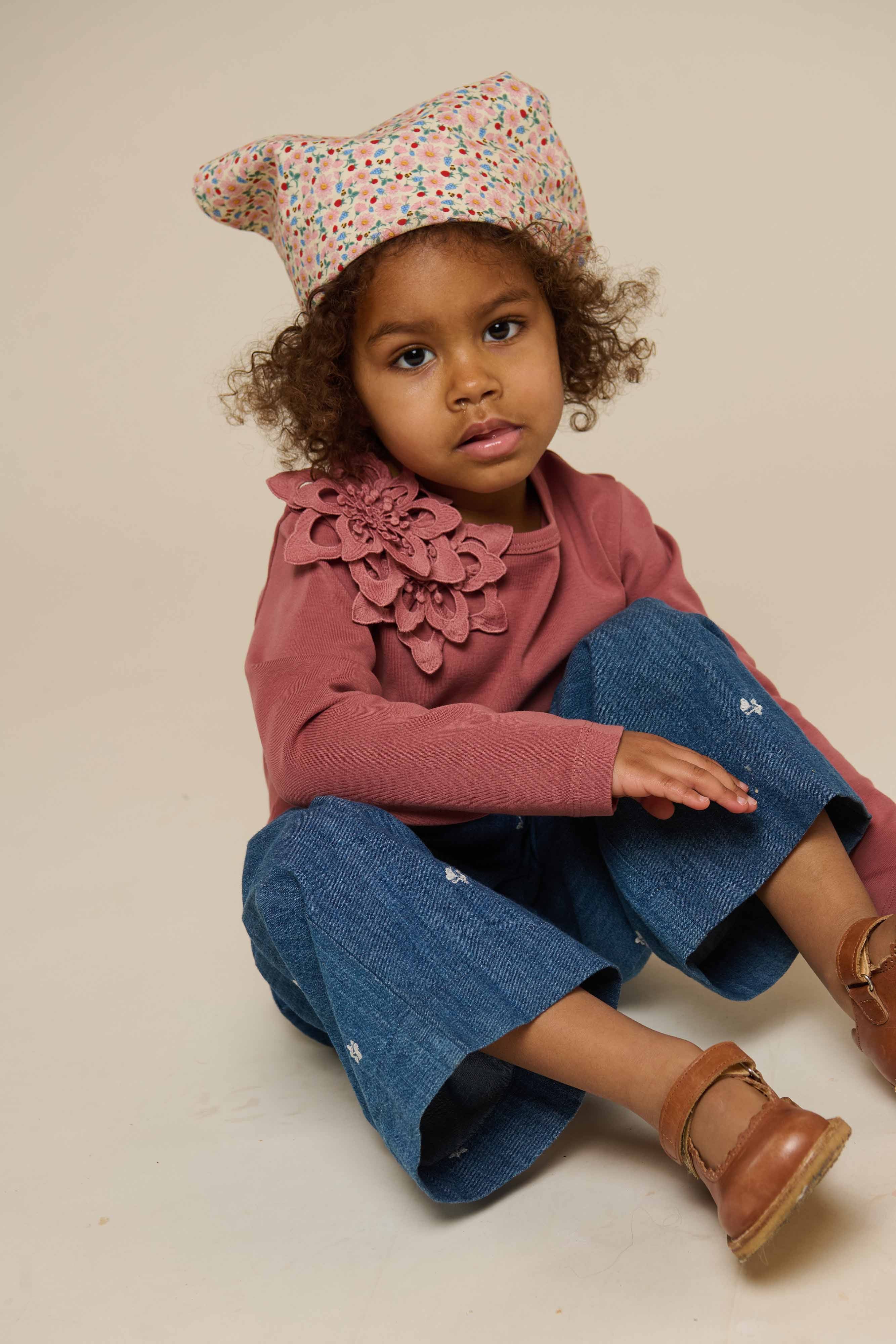 T-shirt med blomsterapplikation - Kids - Old Rose | 101233 Sarah