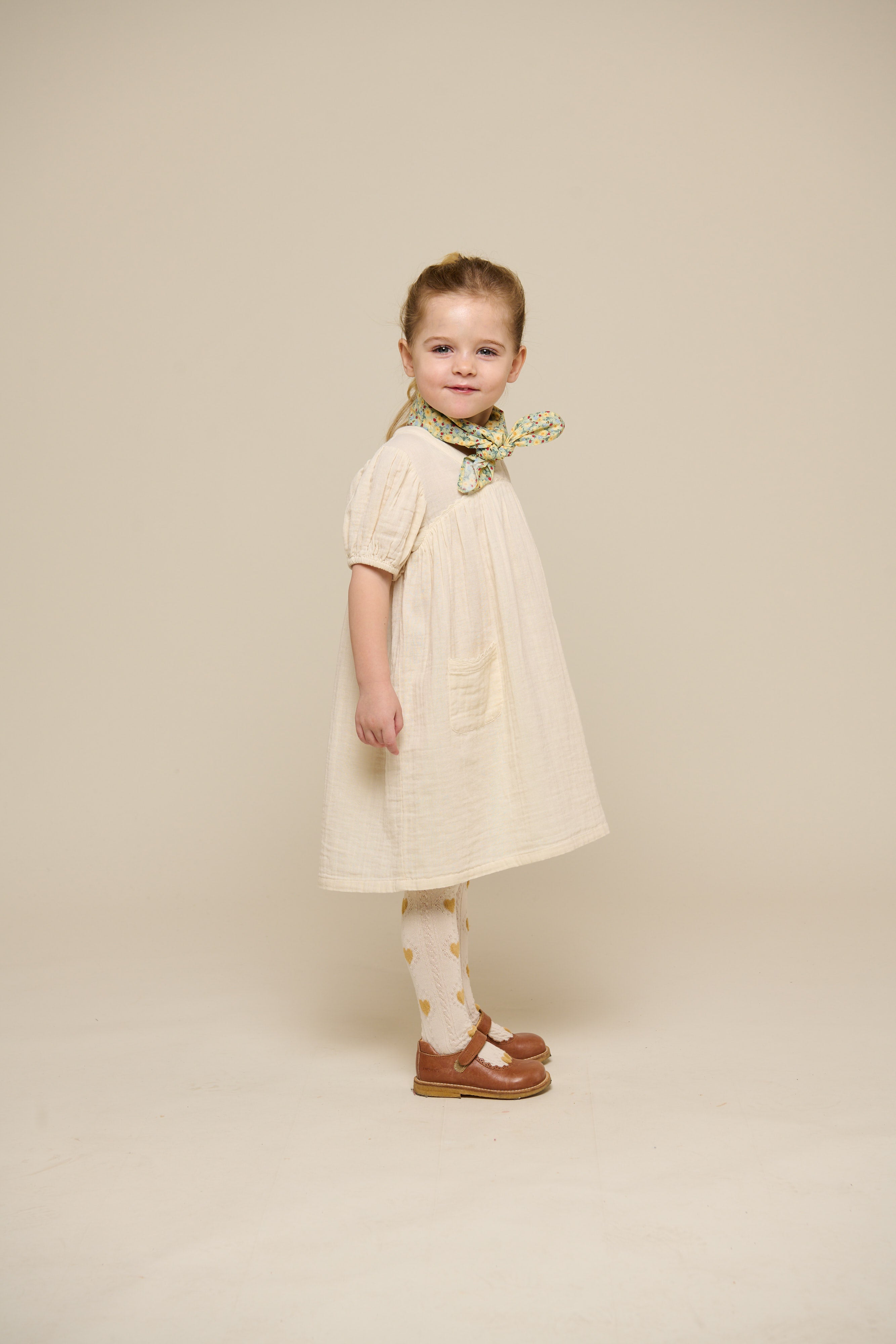 Kjole i musselin - Kids - Off White | 100914 Jasmine