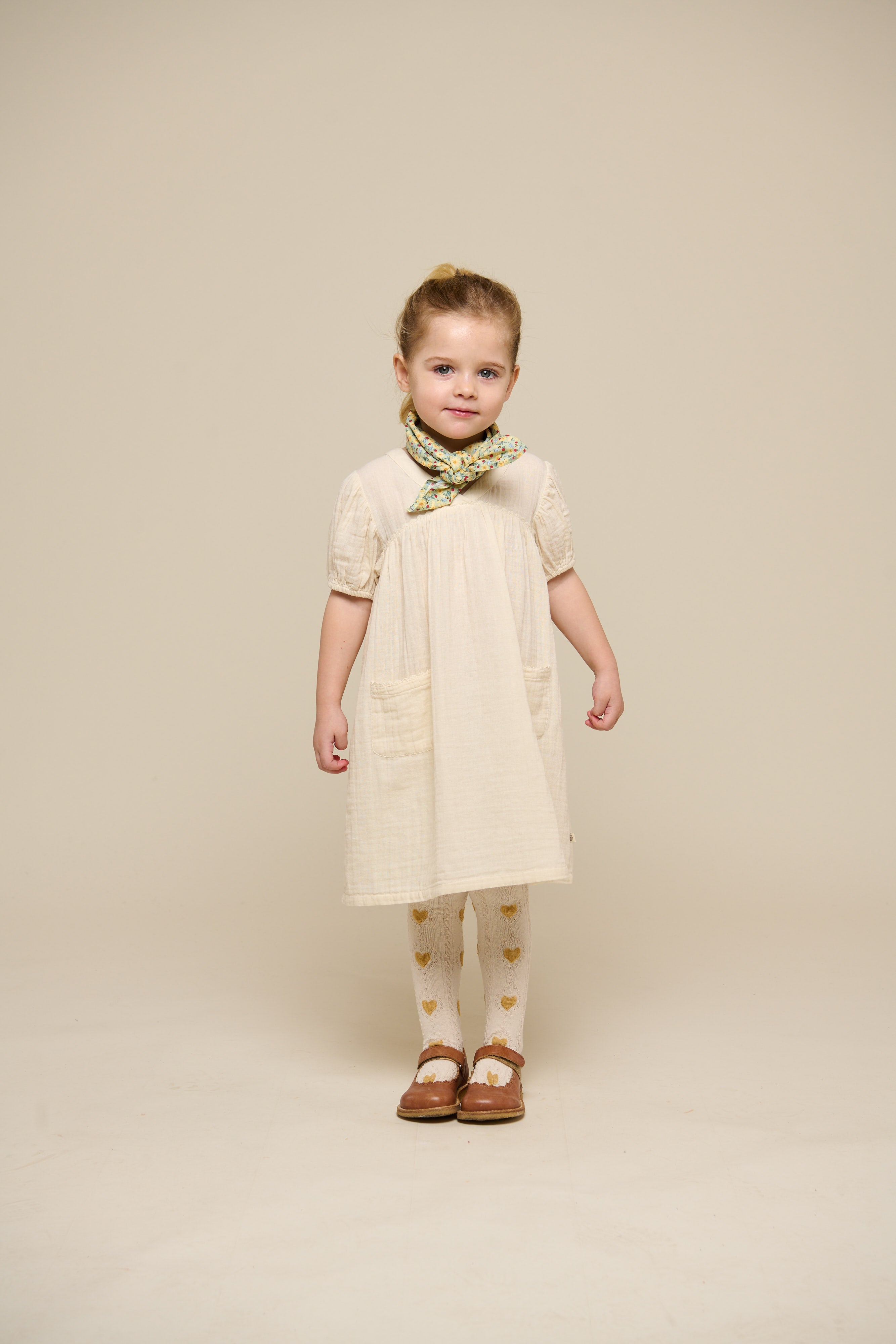 Kjole i musselin - Kids - Off White | 100914 Jasmine