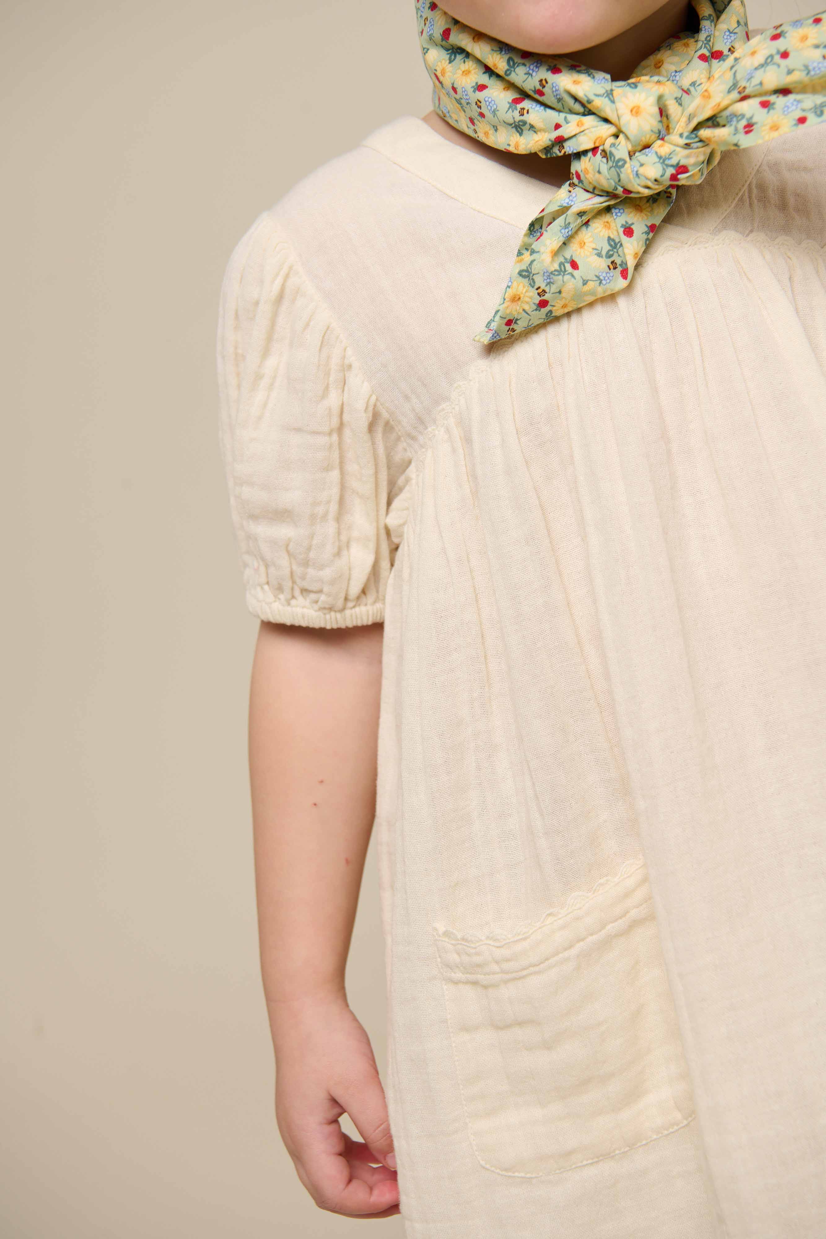 Kjole i musselin - Kids - Off White | 100914 Jasmine