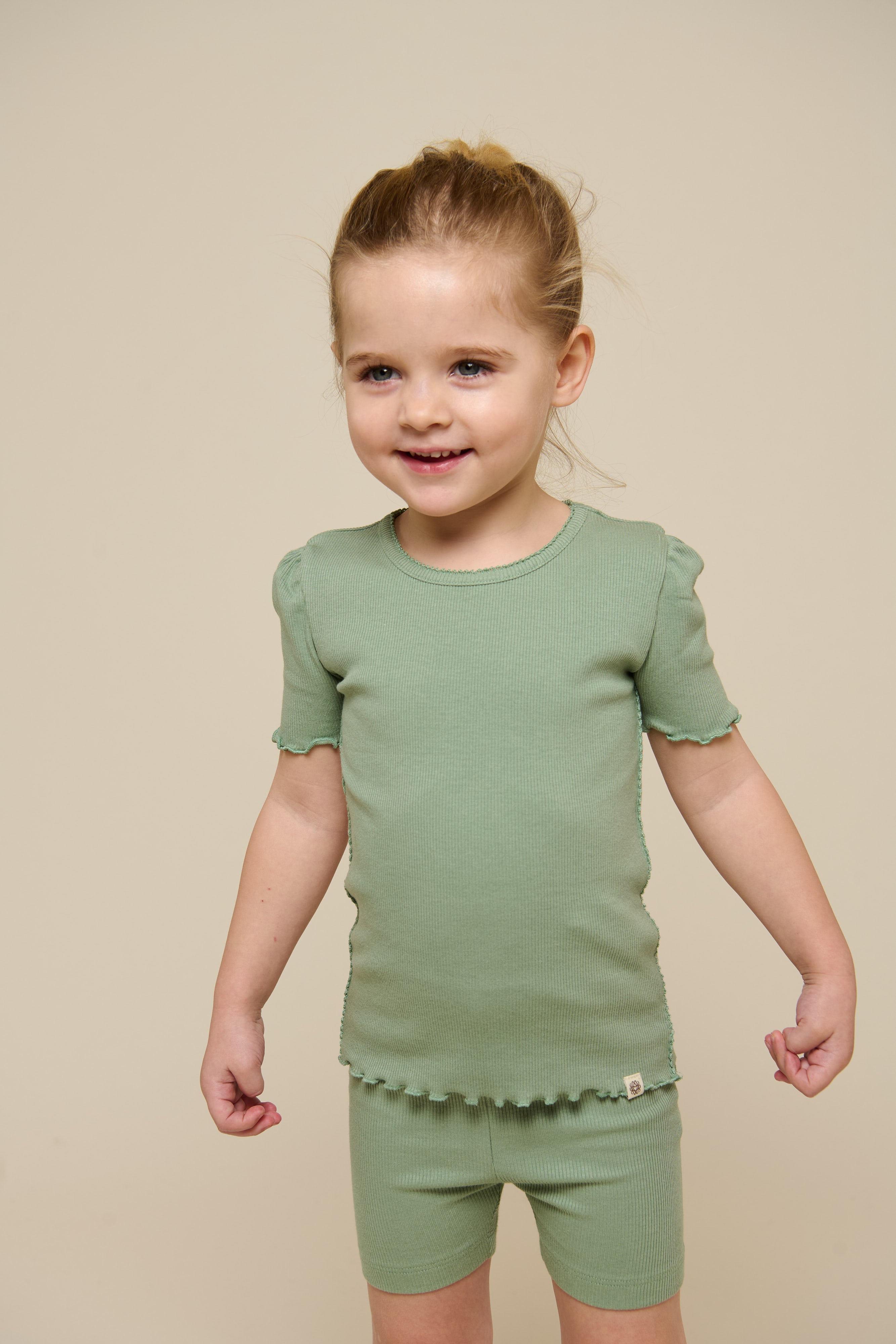 T-shirt i modalrib - Kids - Dusty Green | 101302 Lottie