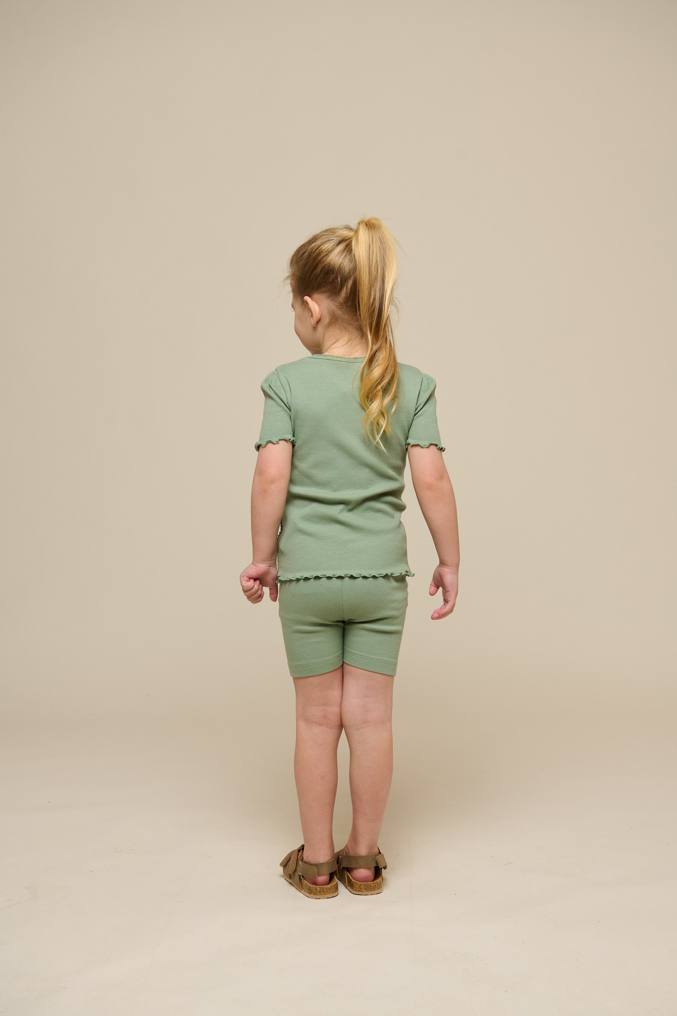 Korte tights i modalrib - Kids - Dusty Green | 101318 Lottie