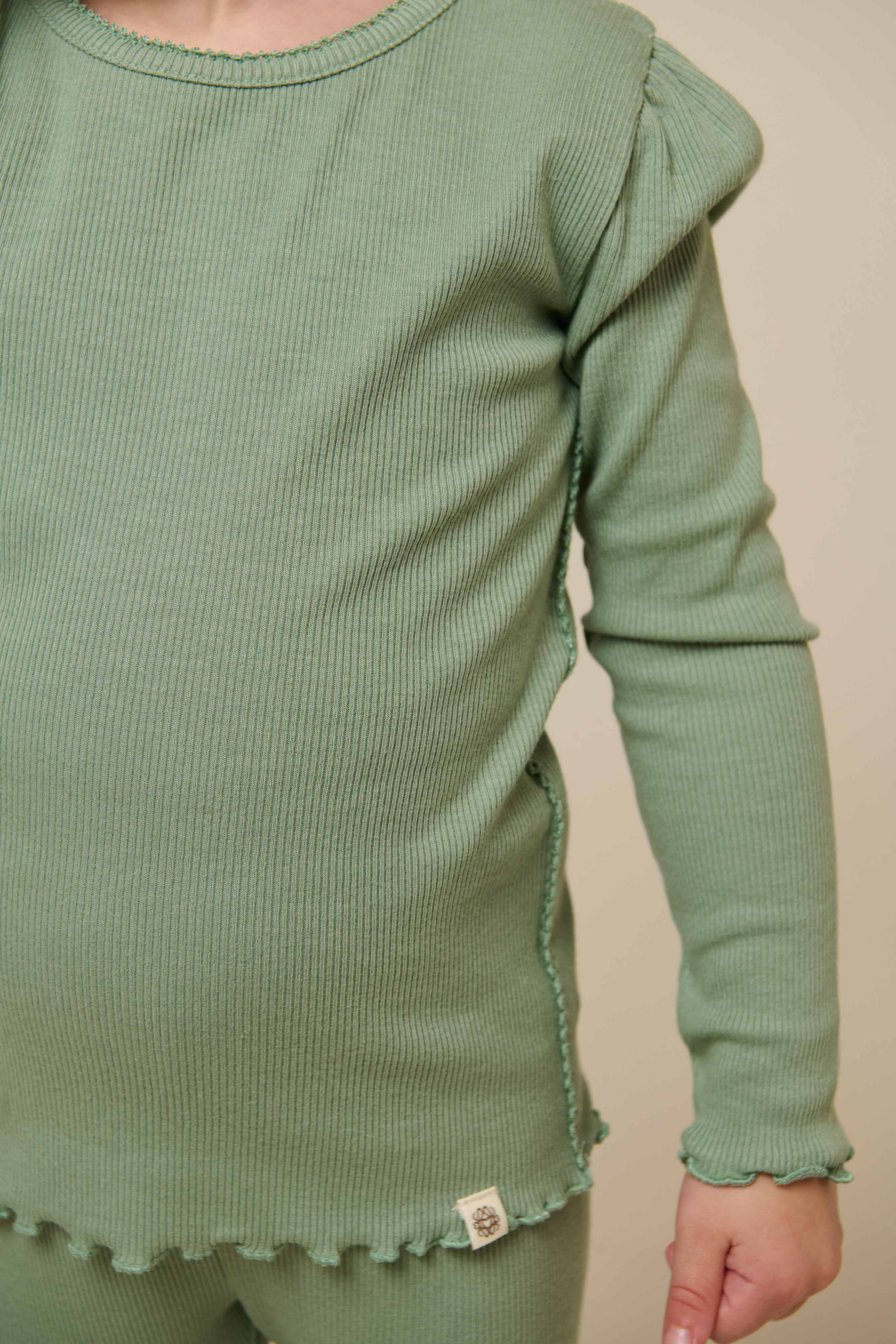 Langærmet T-shirt i modalrib - Kids - Dusty Green | 101310 Lottie