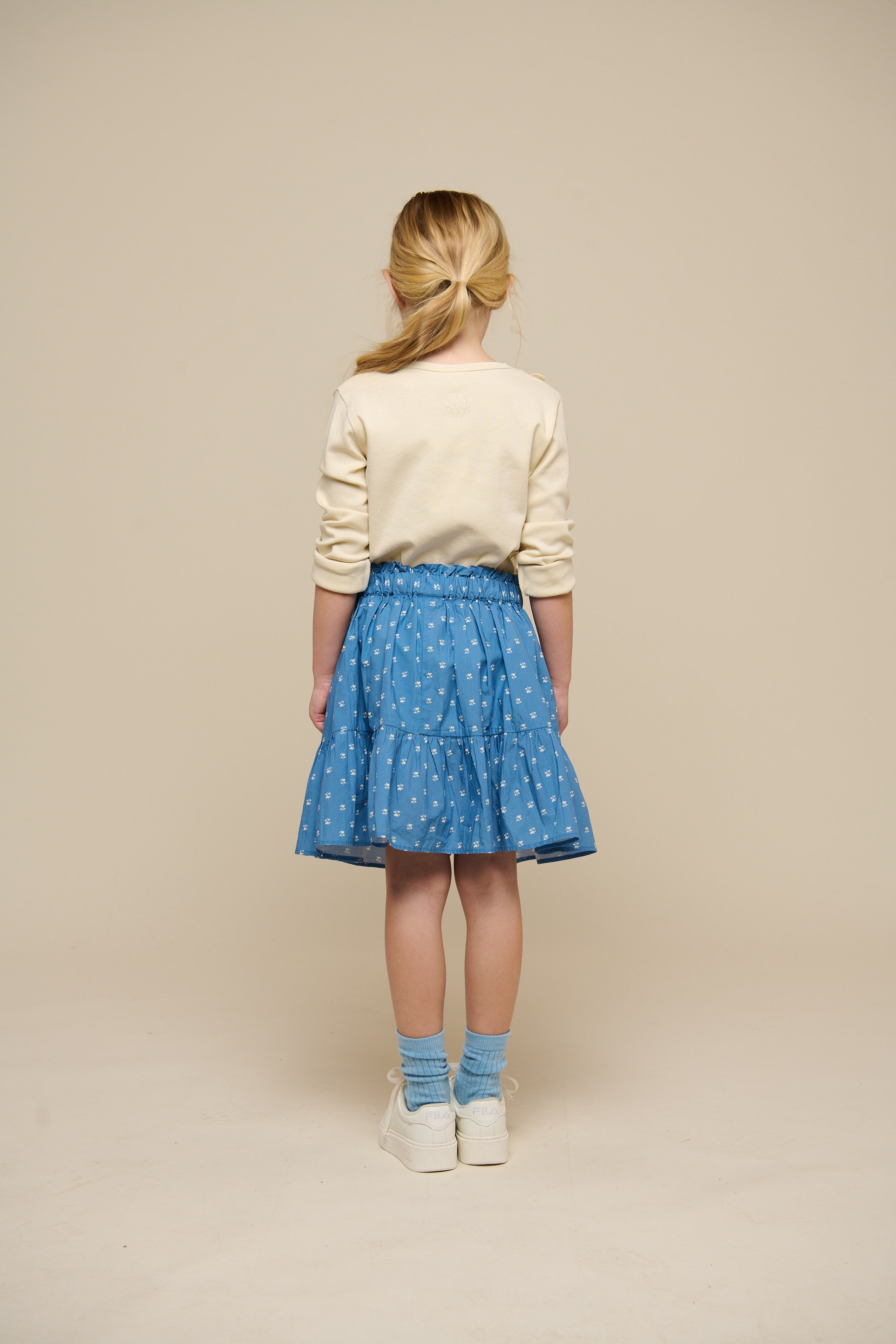 T-shirt med blomsterapplikation - Tween - Offwhite | 101232 Sarah