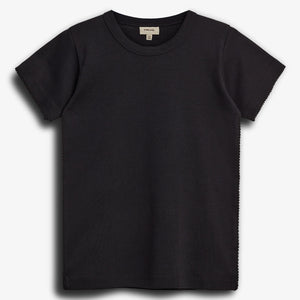 Sort T-shirt med korte ærmer, ligger fladt. Mærke indeni markeret "Morley, 152". Baggrund er lysegrå, uden yderligere elementer.
