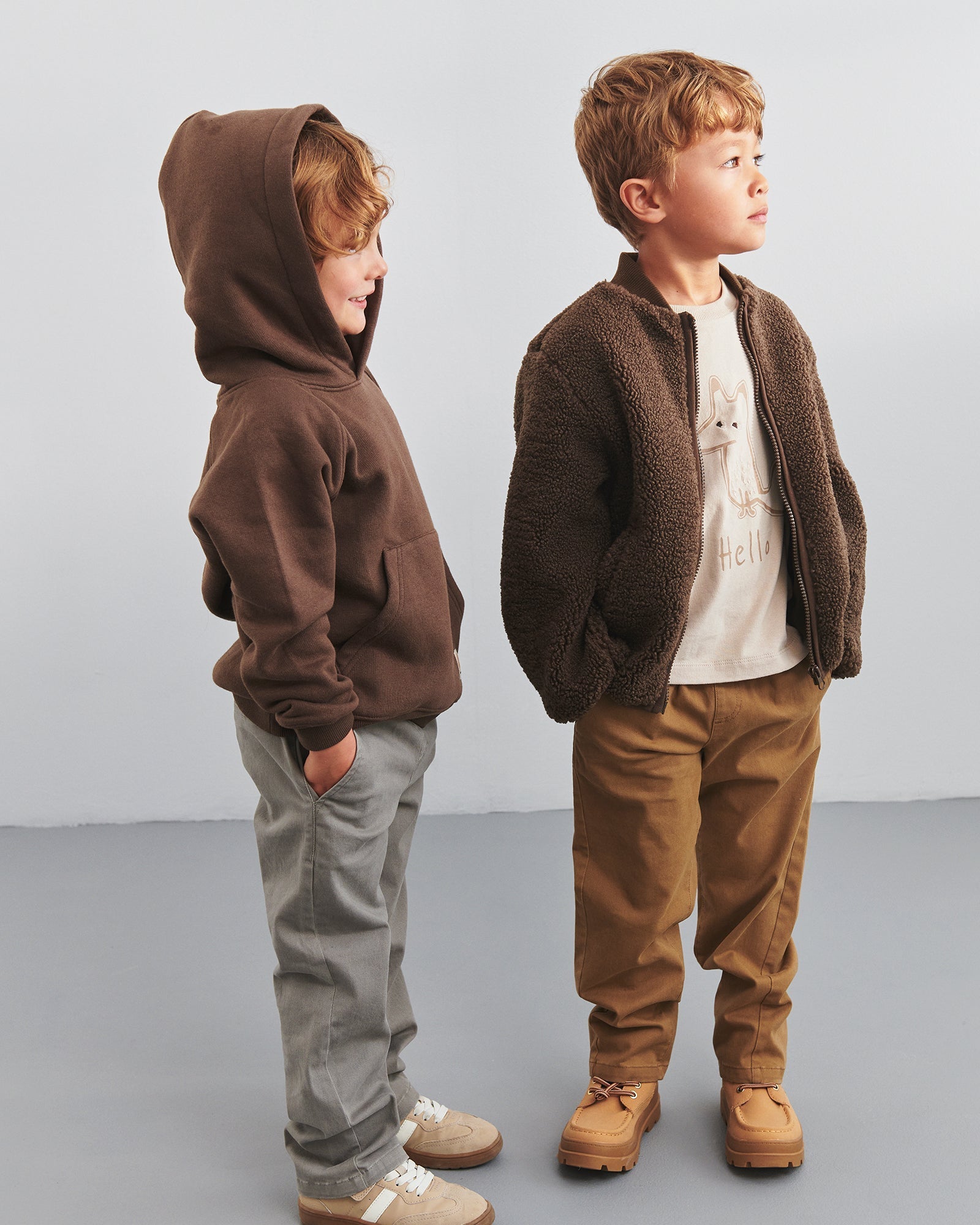 Relaxed pull-on-chinos - Kids - Walnut