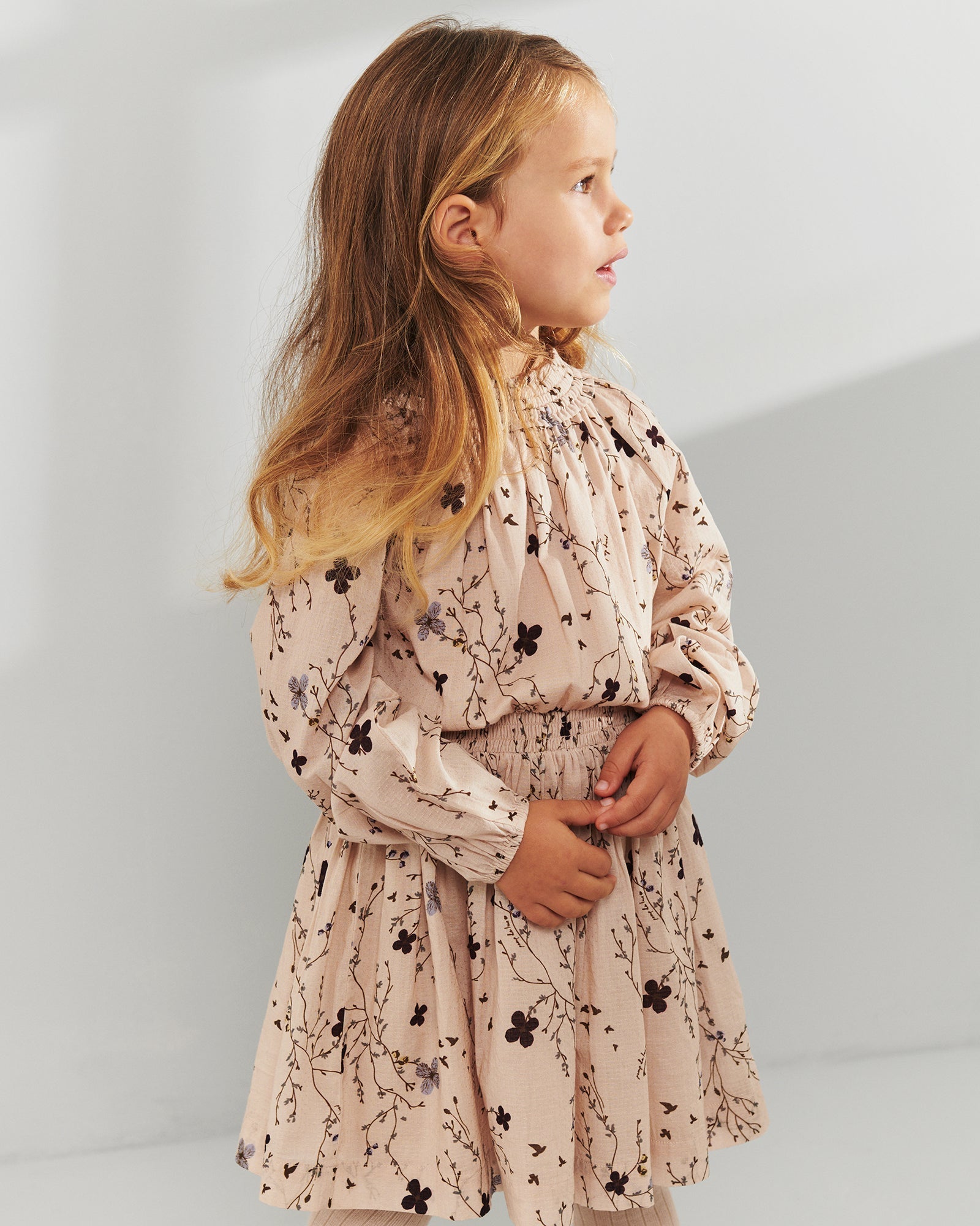 Smock-kjole med blomsterprint i taljen - Kids - Moonlight/Purple