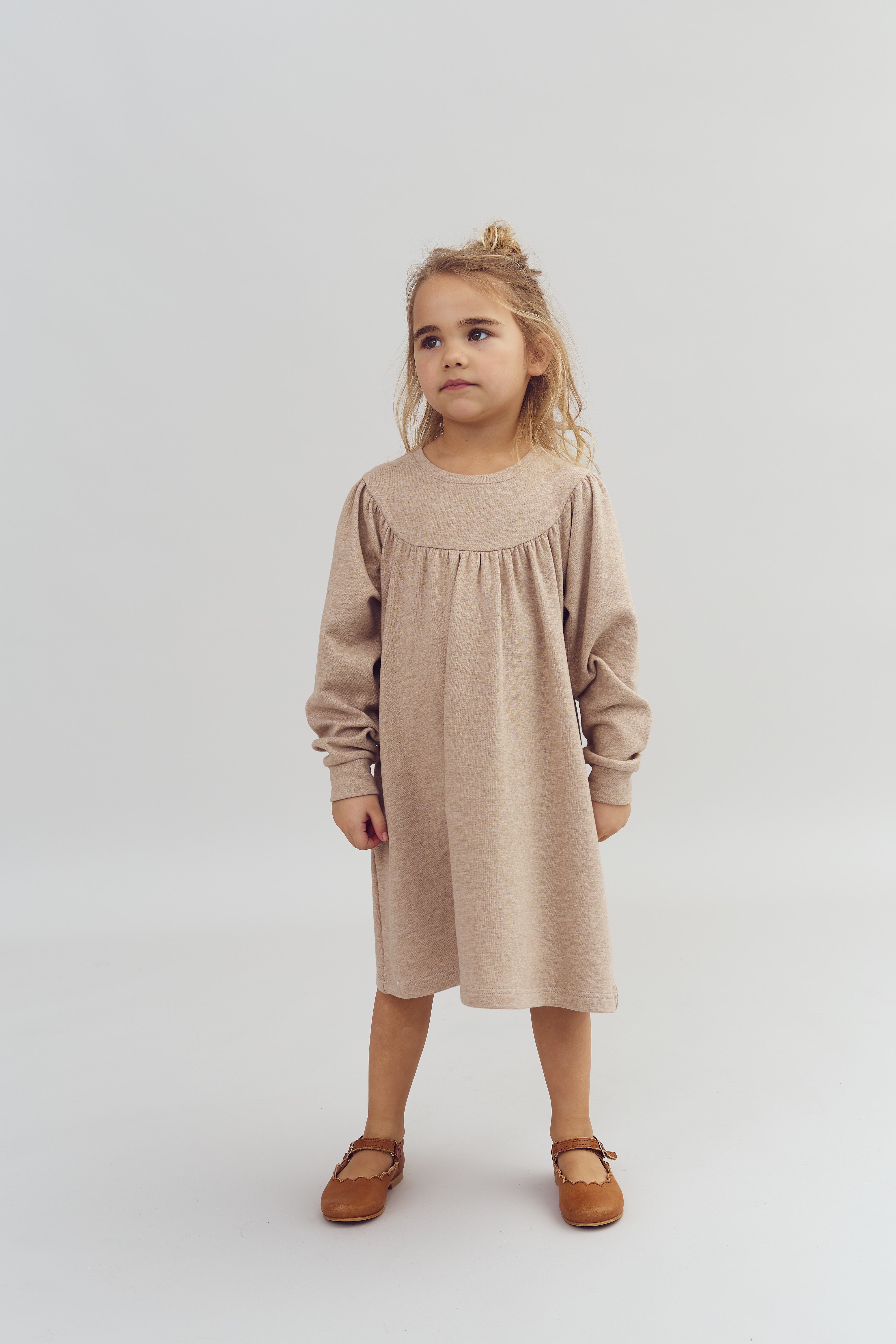 Kjole i plysjersey - Kids - Beige Melange